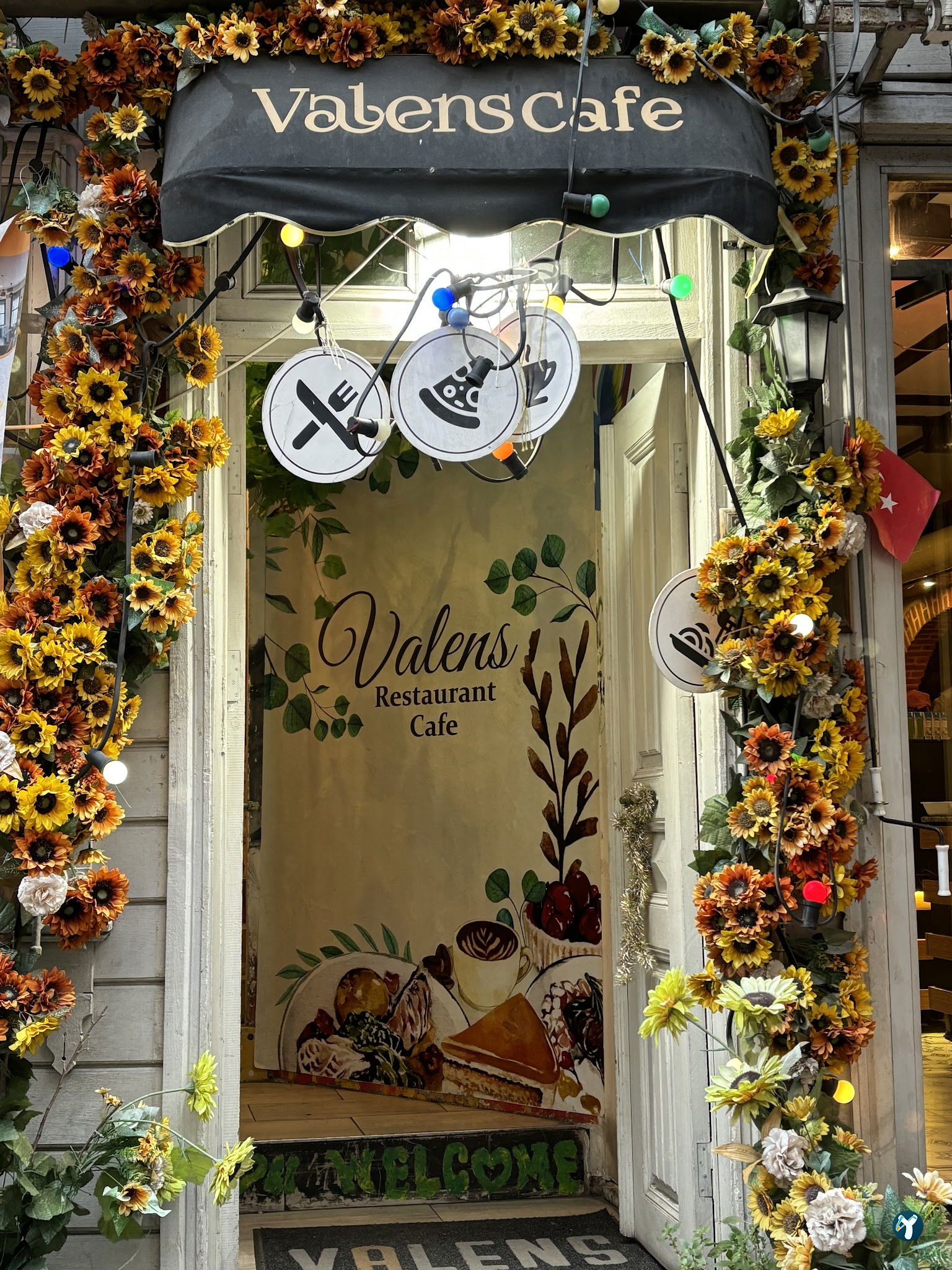 Valens Cafe Restaurant