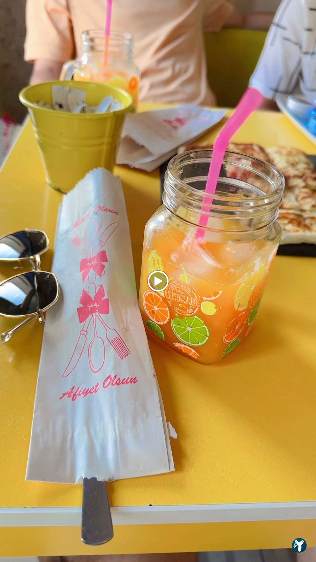 Valens Cafe Restaurant