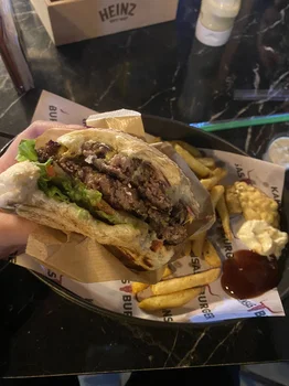 Hoarder Burger resimleri