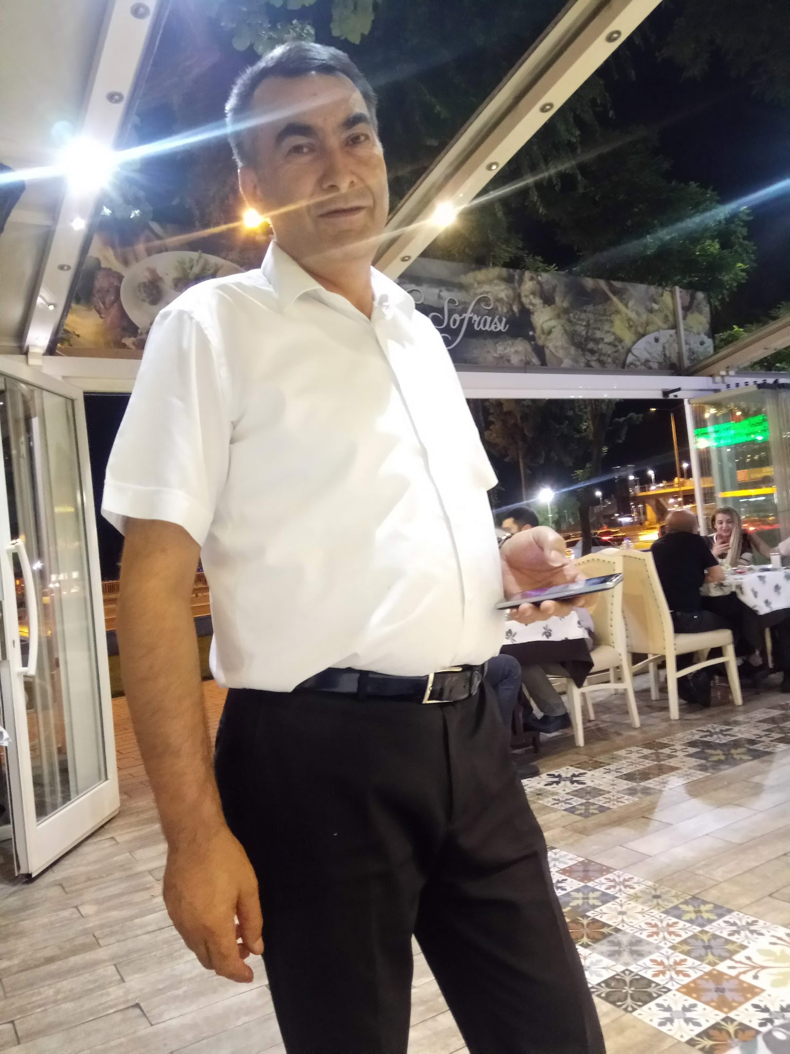 Hükümdar Sofrası Bakırköy Aile Mangalbaşı Et Lokantası