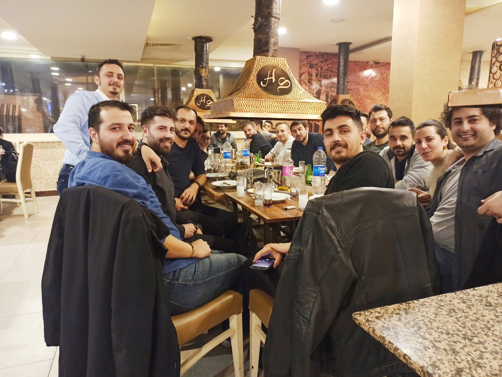 Hükümdar Sofrası Bakırköy Aile Mangalbaşı Et Lokantası