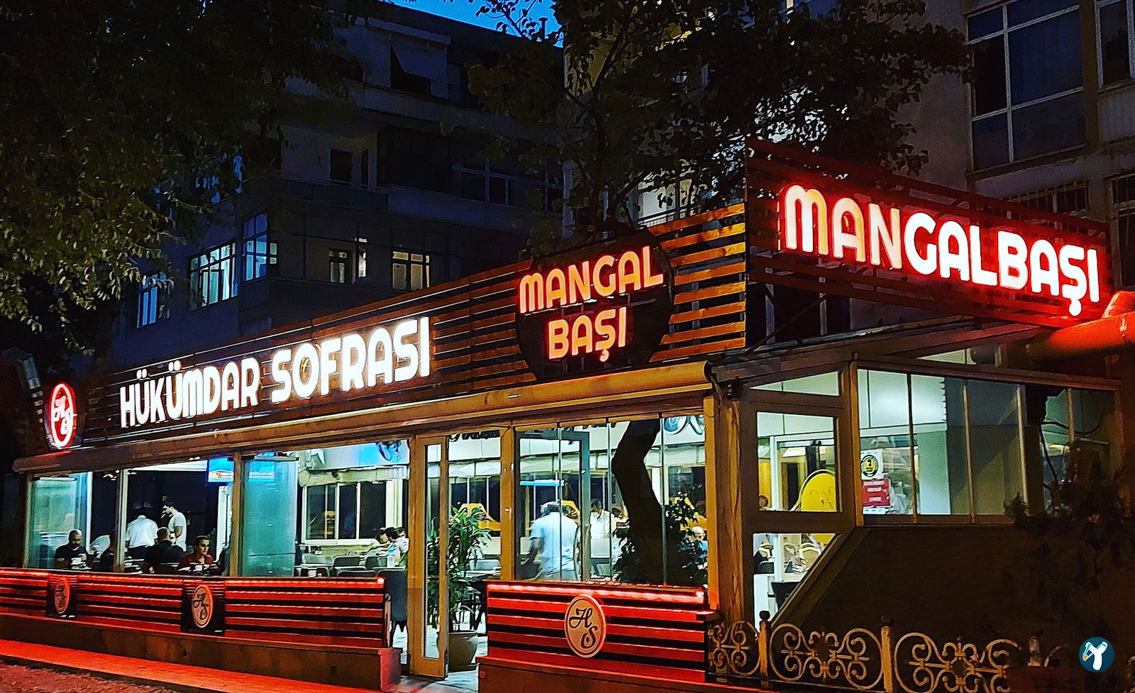 Hükümdar Sofrası Bakırköy Aile Mangalbaşı Et Lokantası