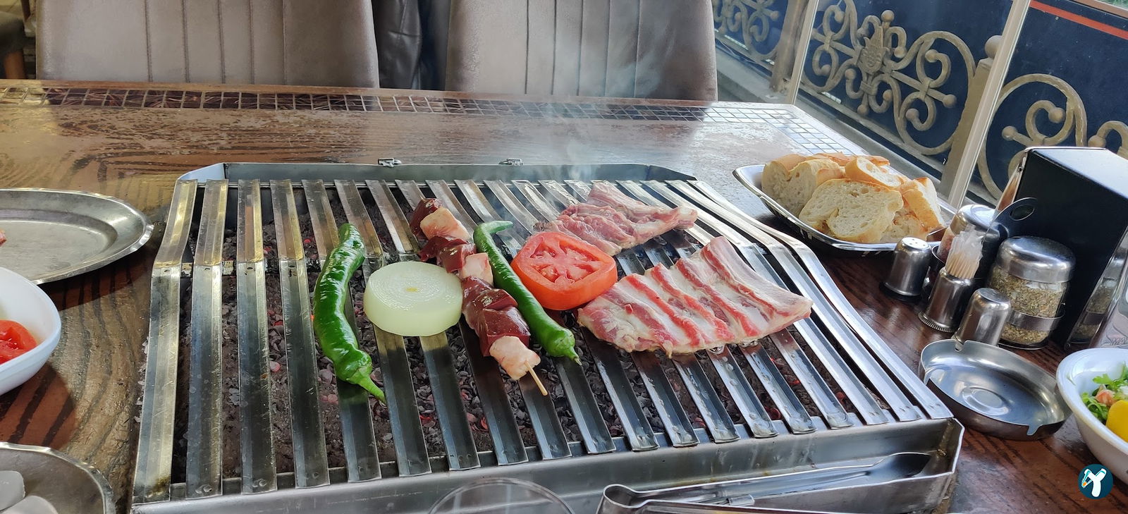 Hükümdar Sofrası Bakırköy Aile Mangalbaşı Et Lokantası