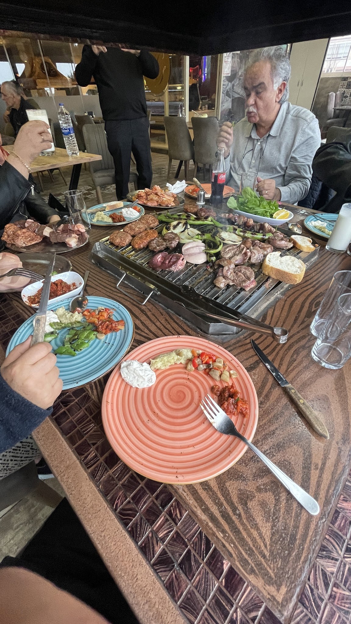 Hükümdar Sofrası Bakırköy Aile Mangalbaşı Et Lokantası