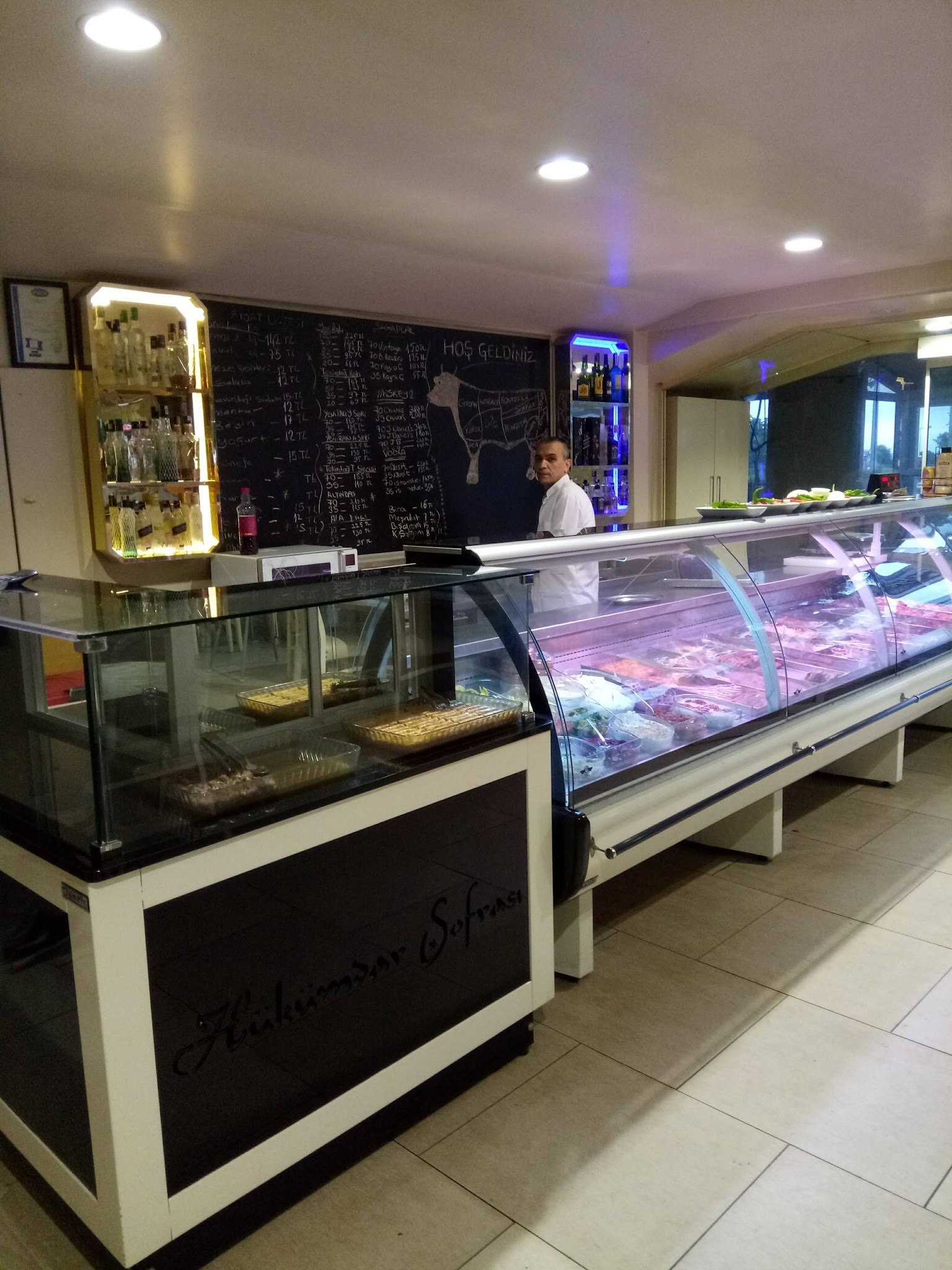 Hükümdar Sofrası Bakırköy Aile Mangalbaşı Et Lokantası