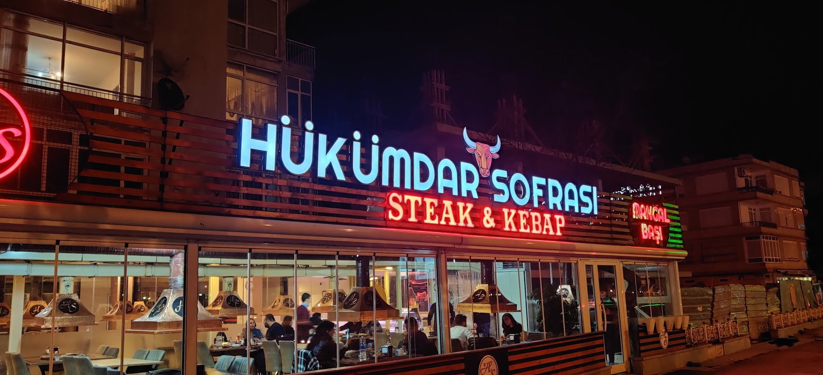 Hükümdar Sofrası Bakırköy Aile Mangalbaşı Et Lokantası
