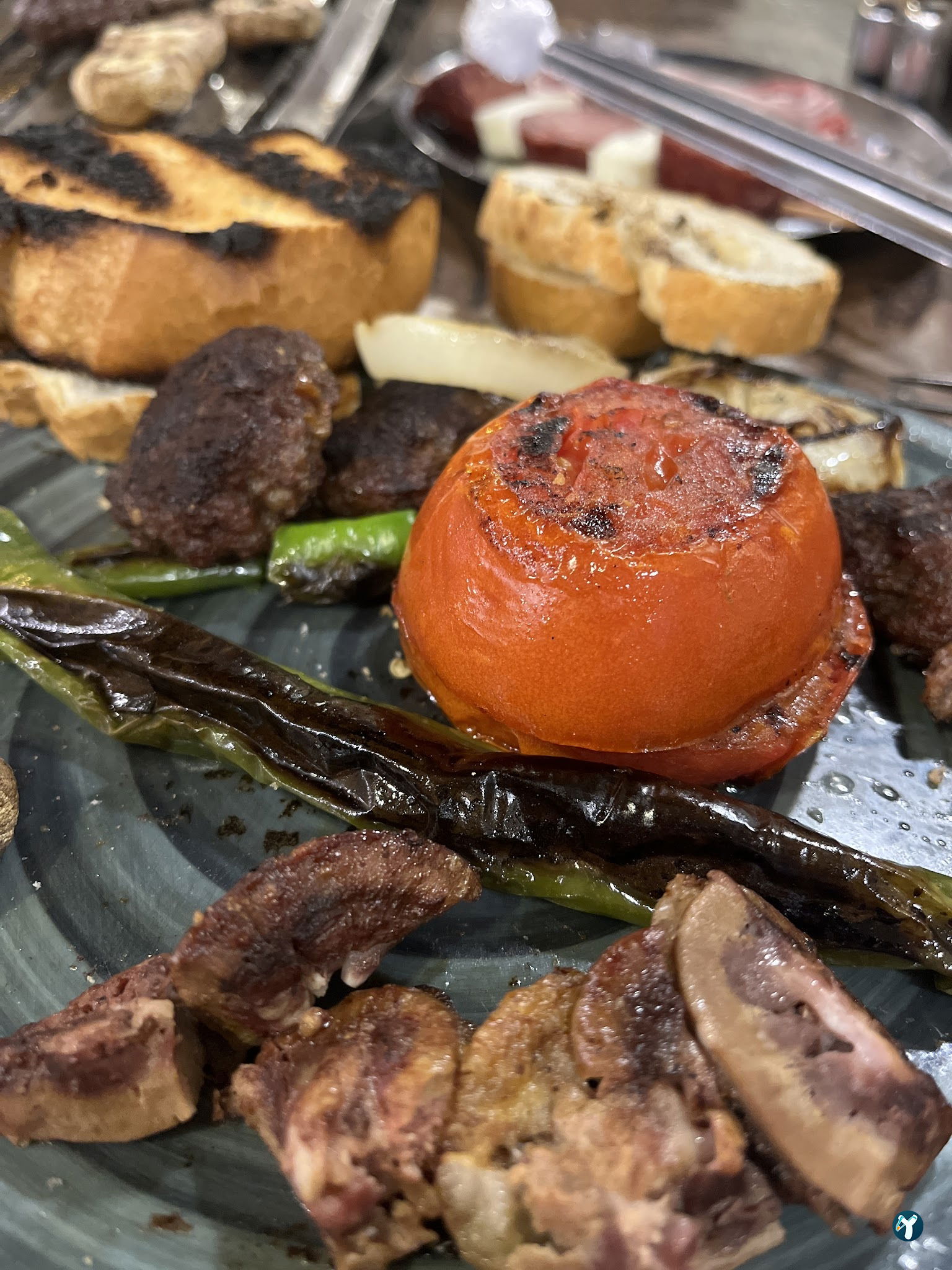 Hükümdar Sofrası Bakırköy Aile Mangalbaşı Et Lokantası