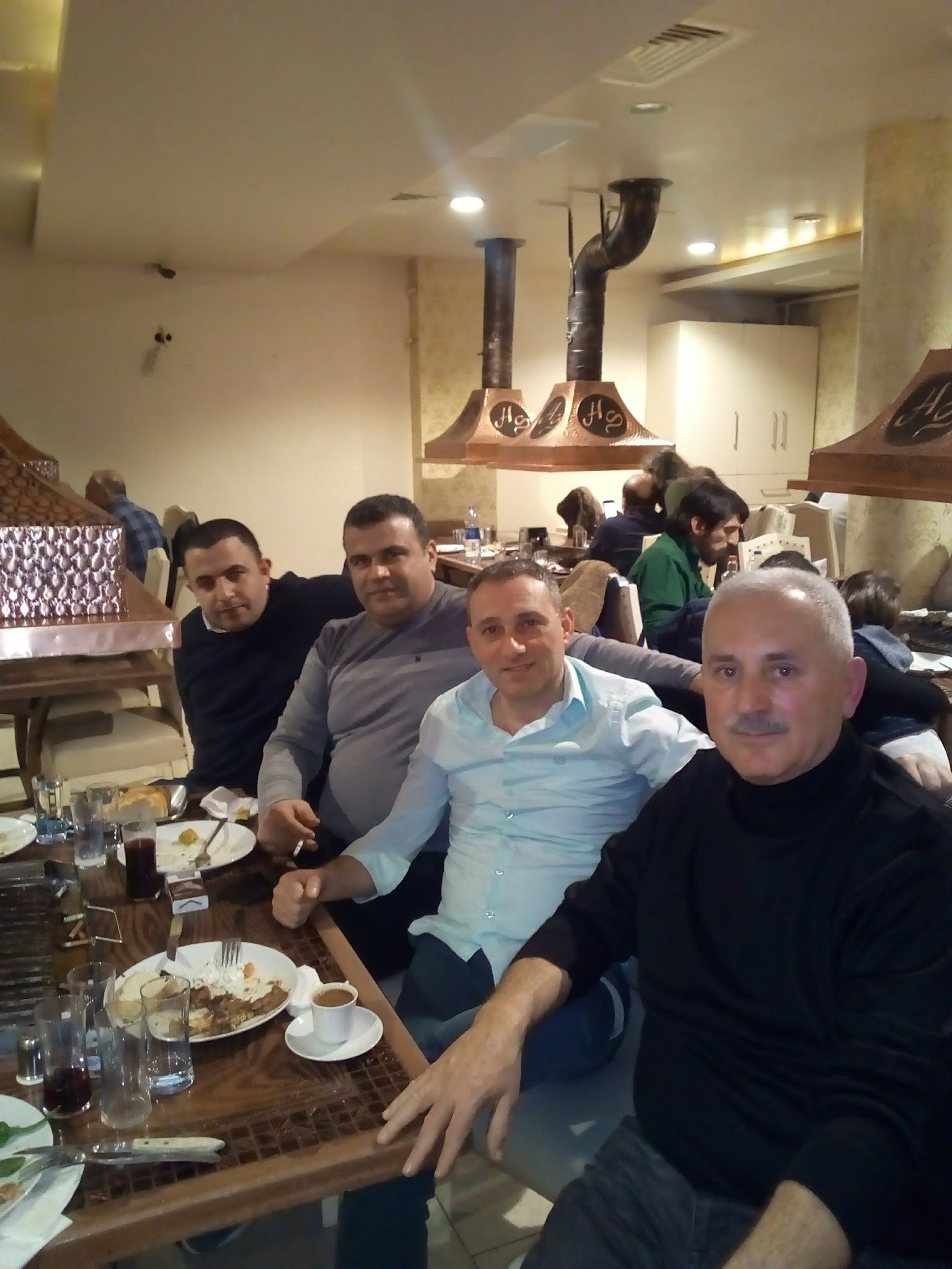 Hükümdar Sofrası Bakırköy Aile Mangalbaşı Et Lokantası