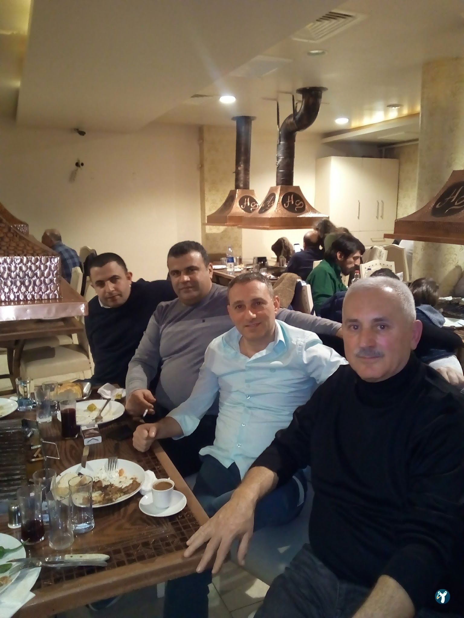 Hükümdar Sofrası Bakırköy Aile Mangalbaşı Et Lokantası