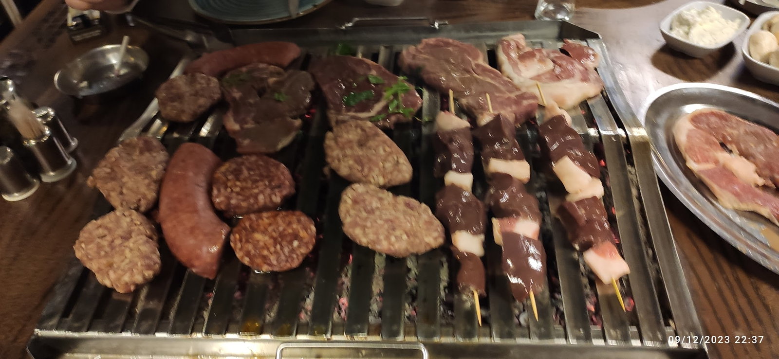 Hükümdar Sofrası Bakırköy Aile Mangalbaşı Et Lokantası