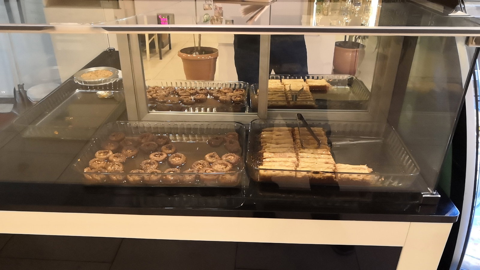 Hükümdar Sofrası Bakırköy Aile Mangalbaşı Et Lokantası