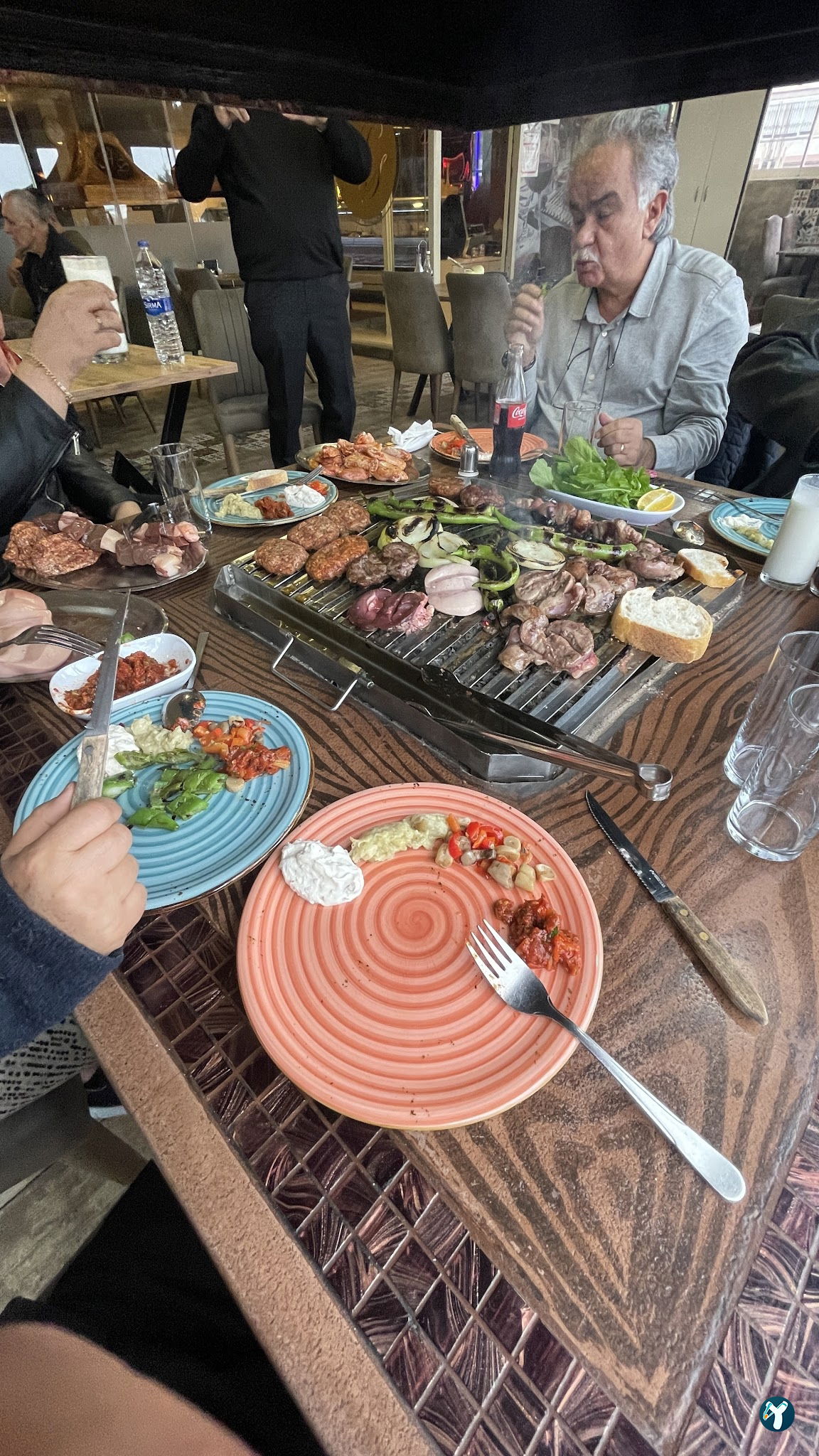 Hükümdar Sofrası Bakırköy Aile Mangalbaşı Et Lokantası