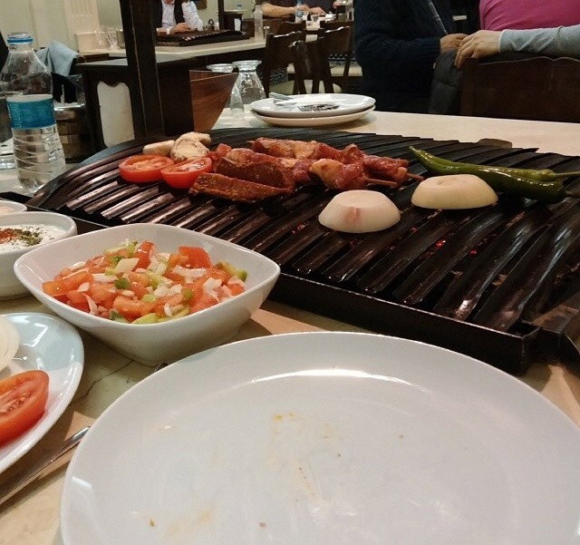 Hükümdar Sofrası Bakırköy Aile Mangalbaşı Et Lokantası