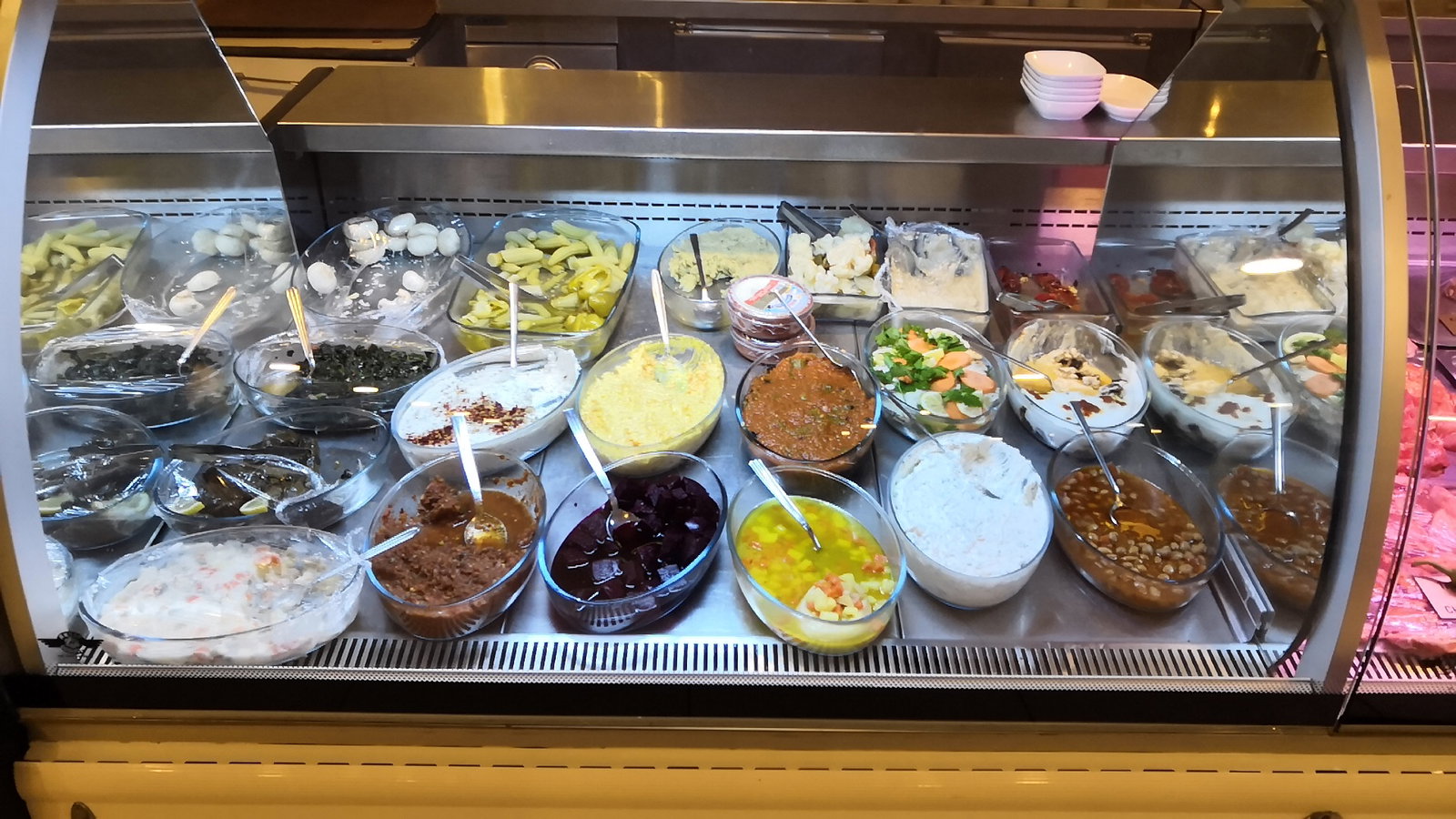 Hükümdar Sofrası Bakırköy Aile Mangalbaşı Et Lokantası