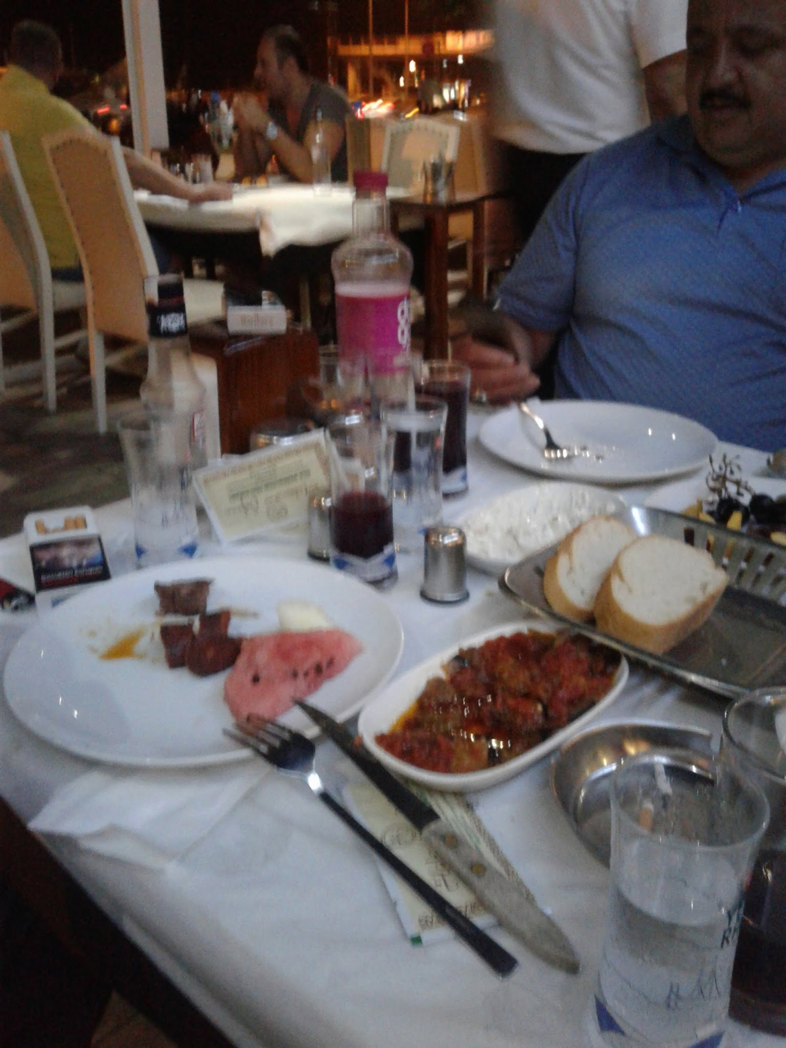 Hükümdar Sofrası Bakırköy Aile Mangalbaşı Et Lokantası