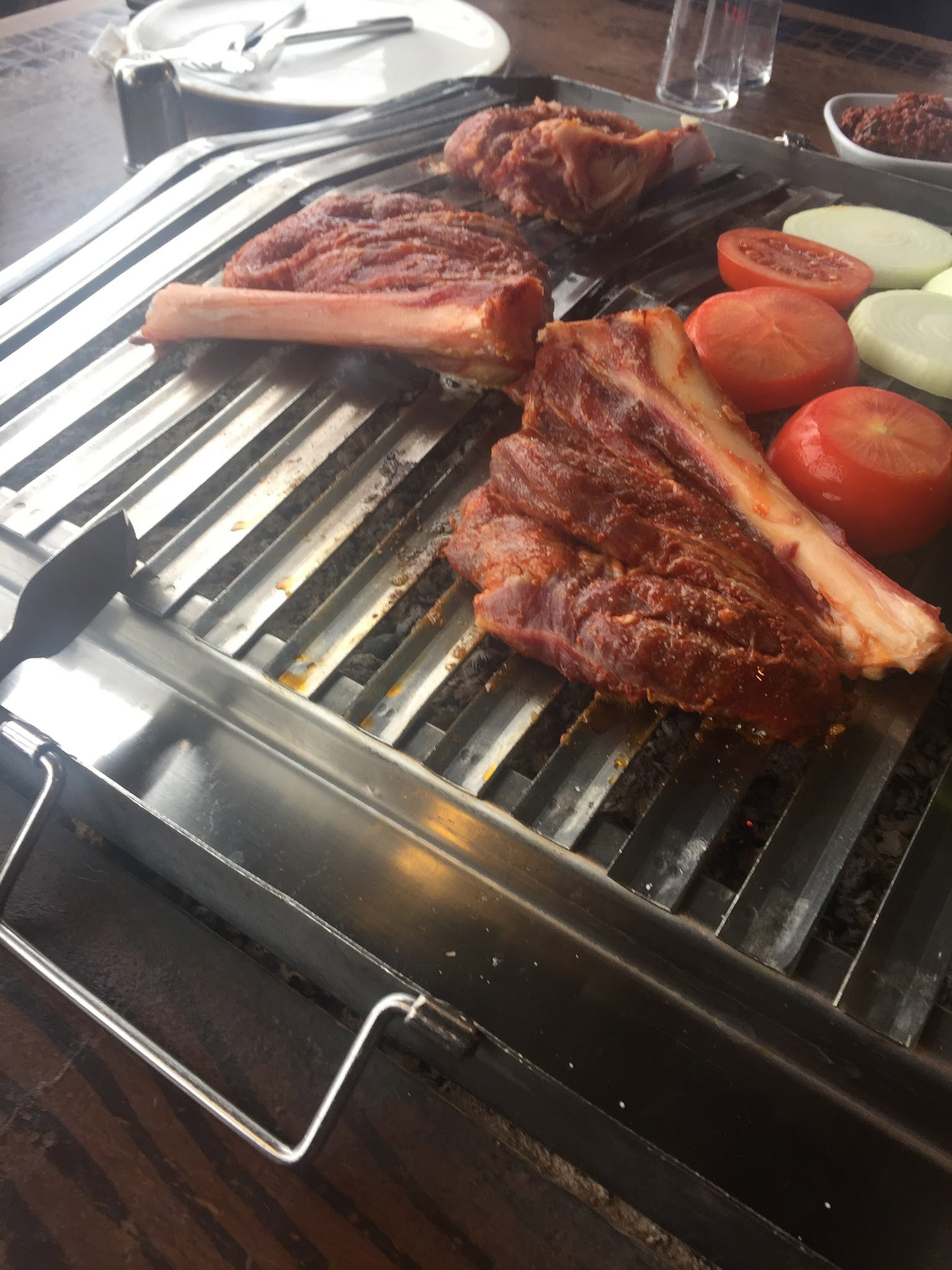 Hükümdar Sofrası Bakırköy Aile Mangalbaşı Et Lokantası