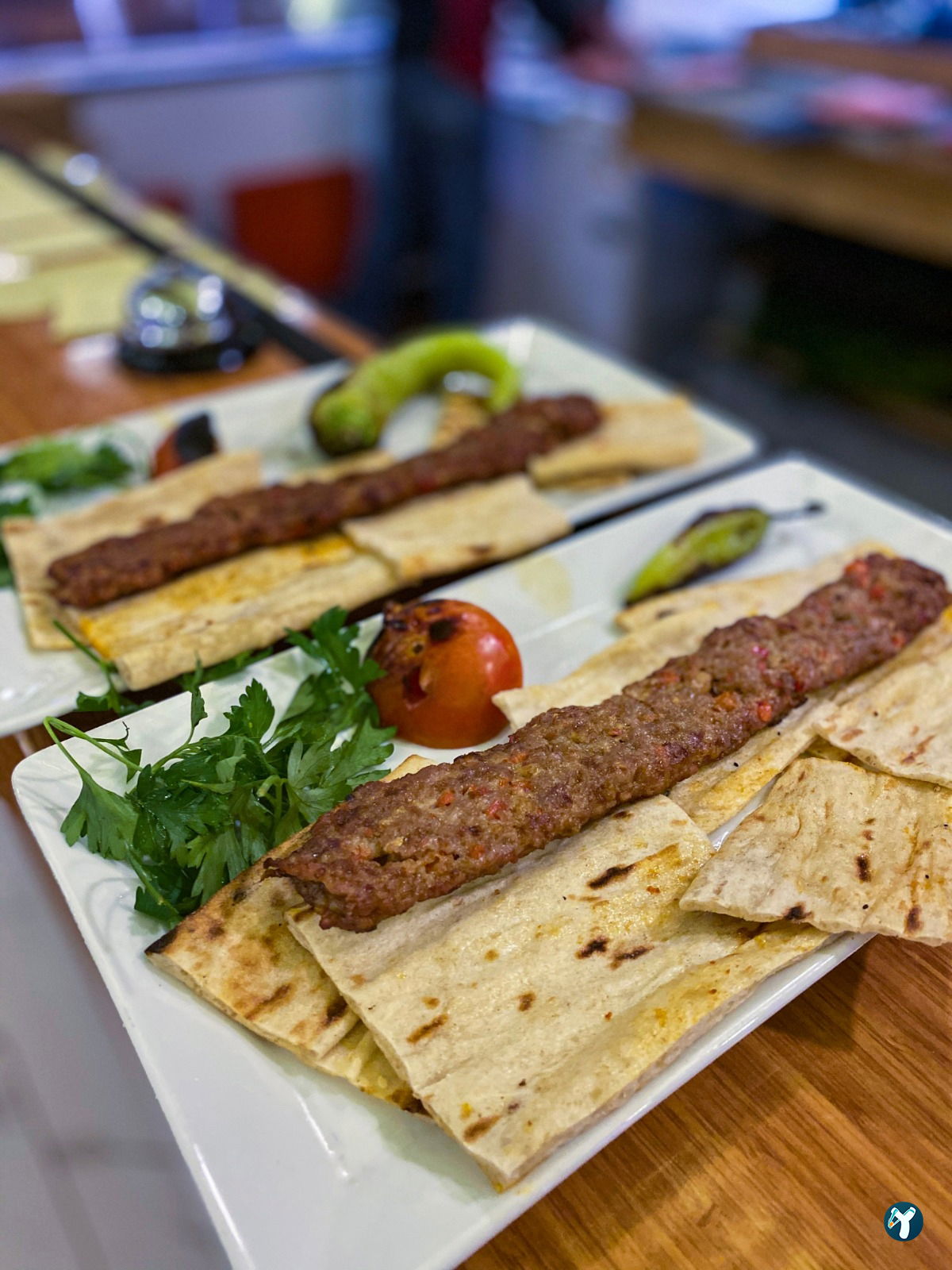 Adana Okka Et Kebap & Pirzola & Steak & Tavuk & Fındık Lahmacun & Humus Restoran