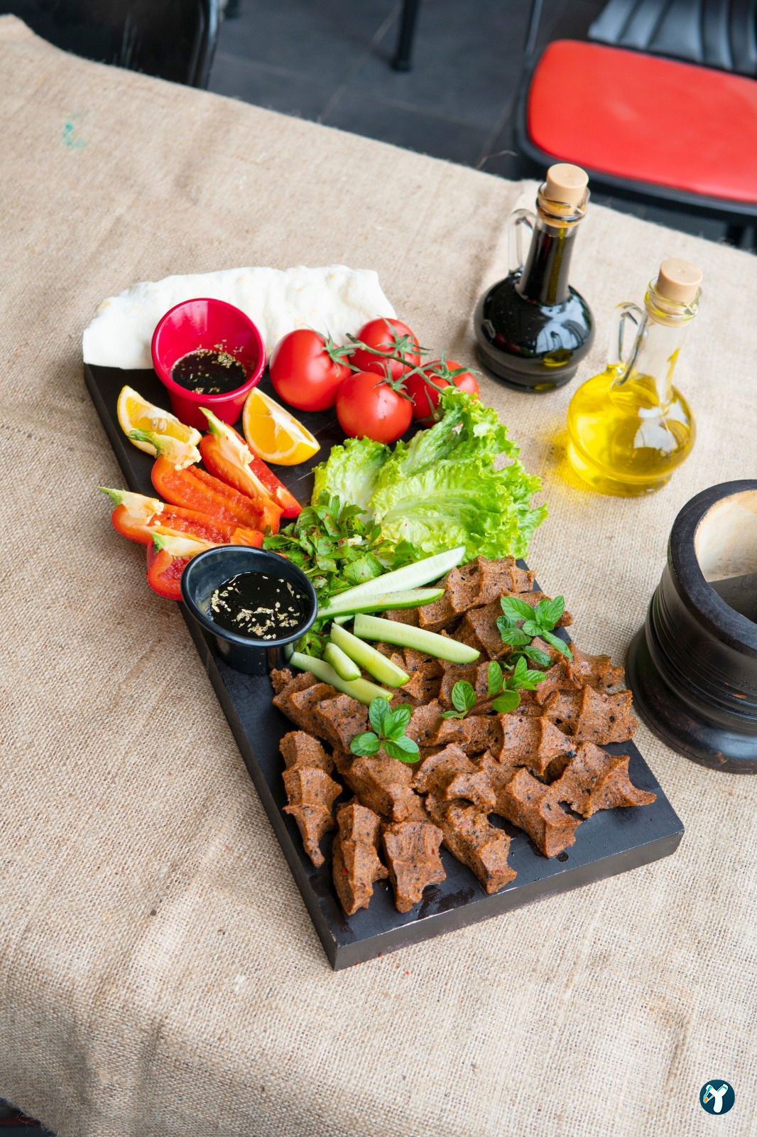 Adana Okka Et Kebap & Pirzola & Steak & Tavuk & Fındık Lahmacun & Humus Restoran