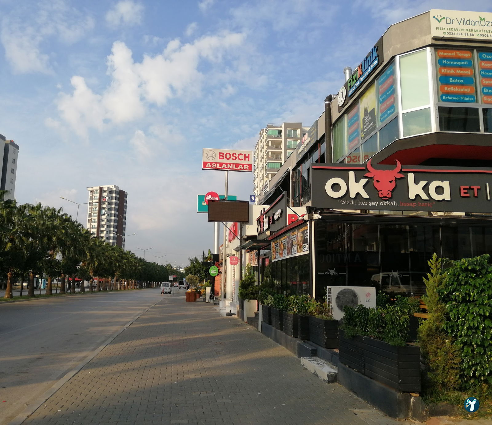 Adana Okka Et Kebap & Pirzola & Steak & Tavuk & Fındık Lahmacun & Humus Restoran
