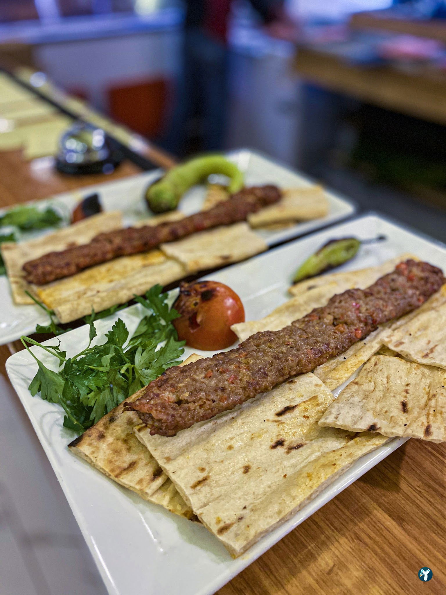 Adana Okka Et Kebap & Pirzola & Steak & Tavuk & Fındık Lahmacun & Humus Restoran