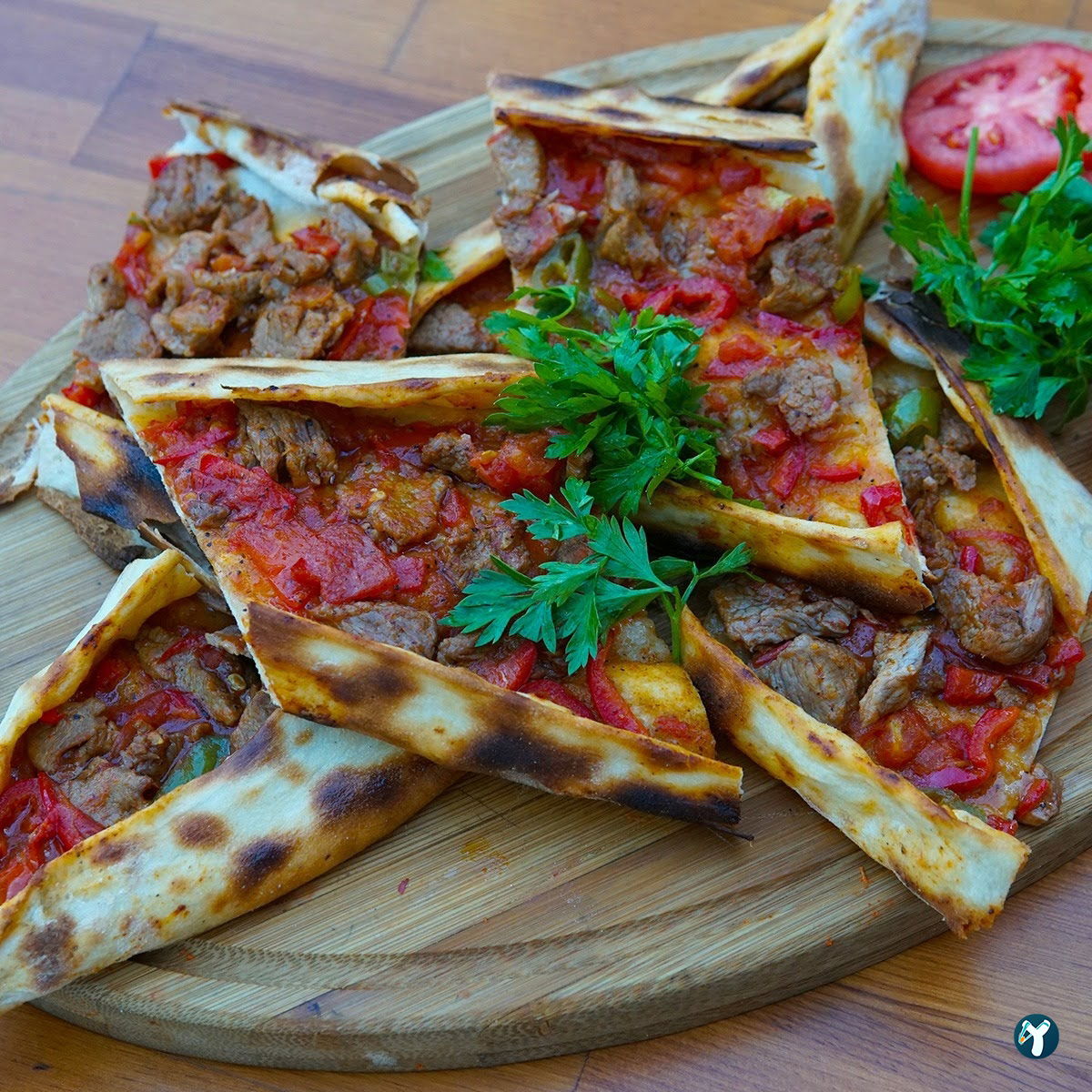 Adana Okka Et Kebap & Pirzola & Steak & Tavuk & Fındık Lahmacun & Humus Restoran