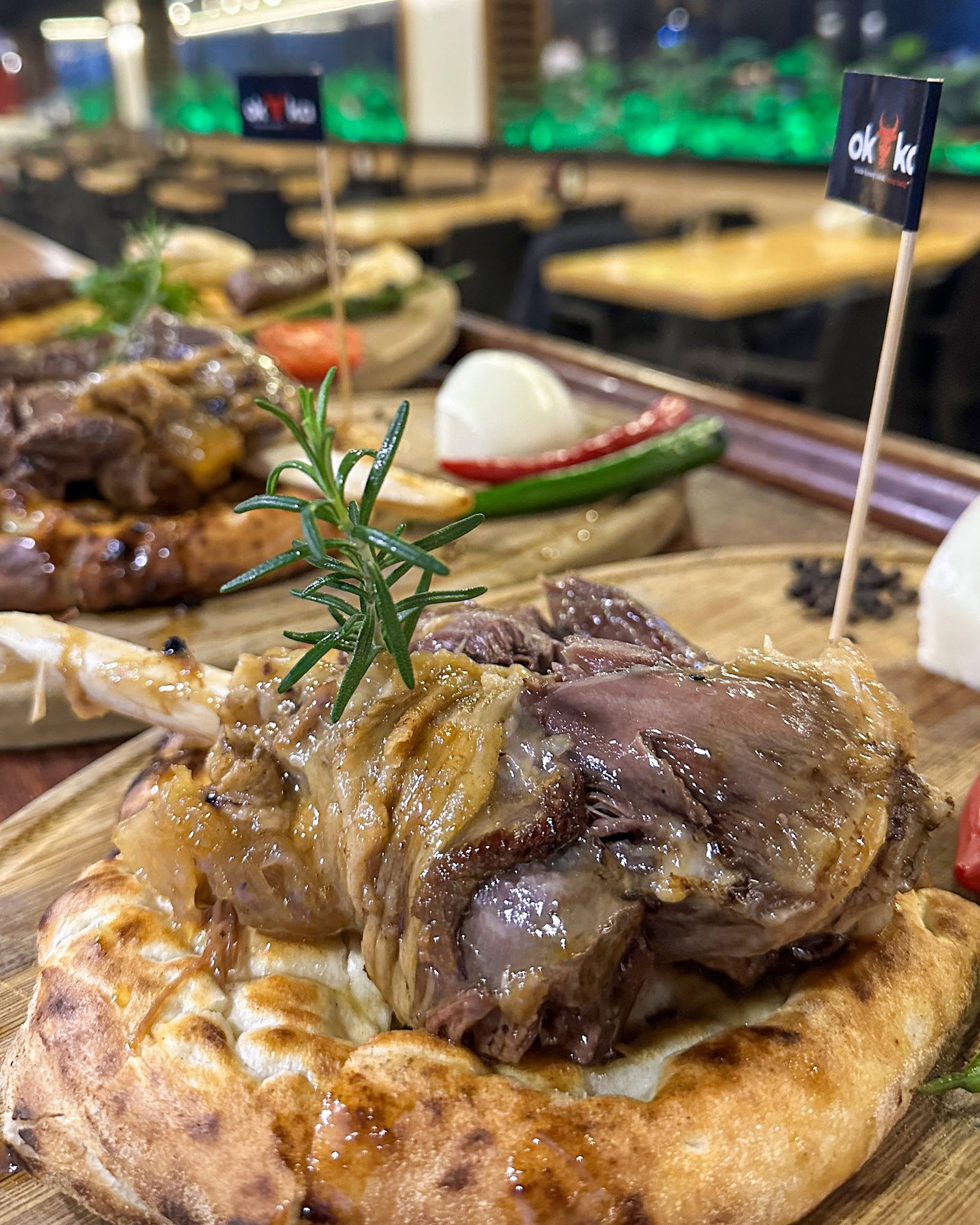 Adana Okka Et Kebap & Pirzola & Steak & Tavuk & Fındık Lahmacun & Humus Restoran