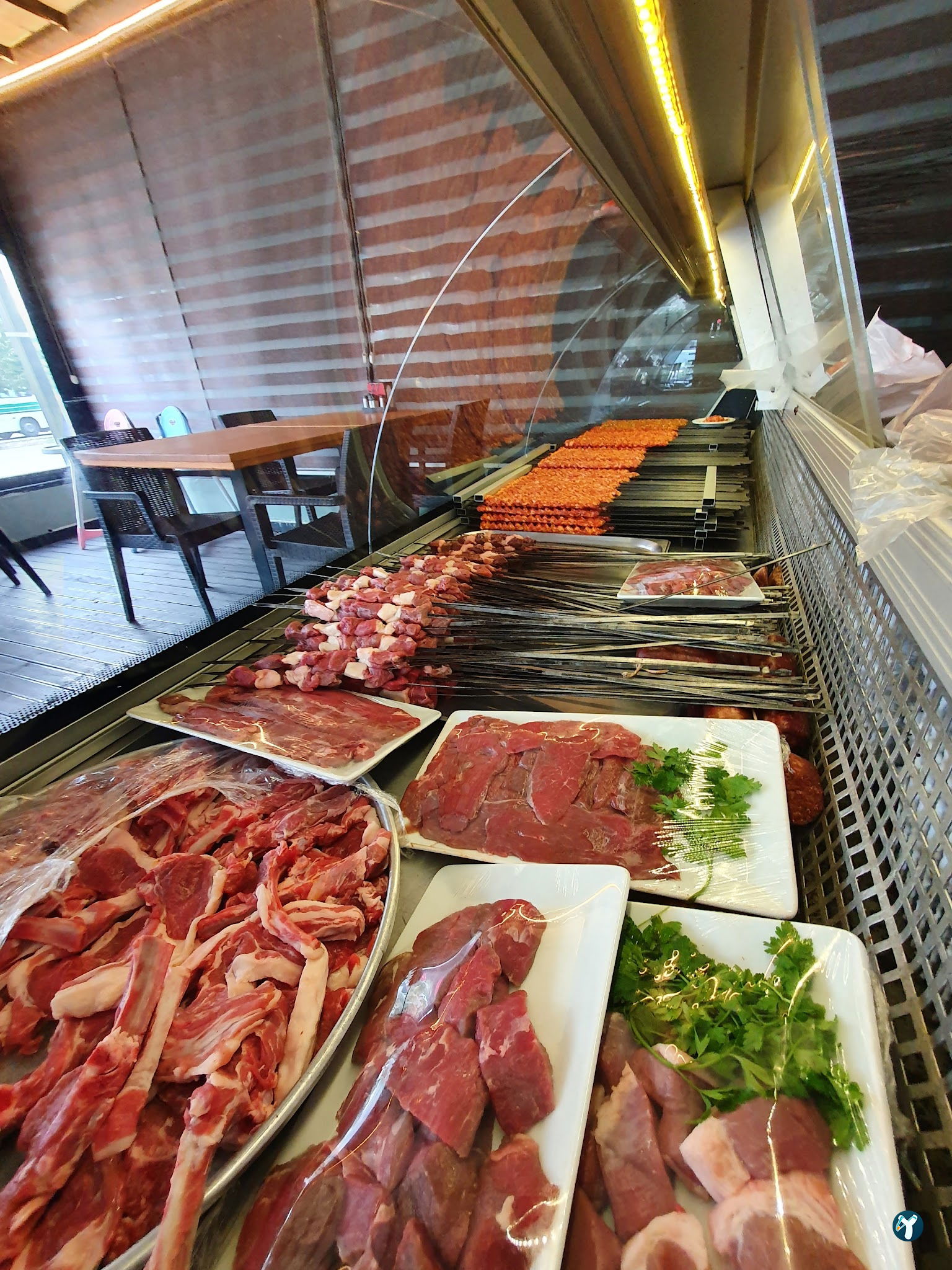 Adana Okka Et Kebap & Pirzola & Steak & Tavuk & Fındık Lahmacun & Humus Restoran