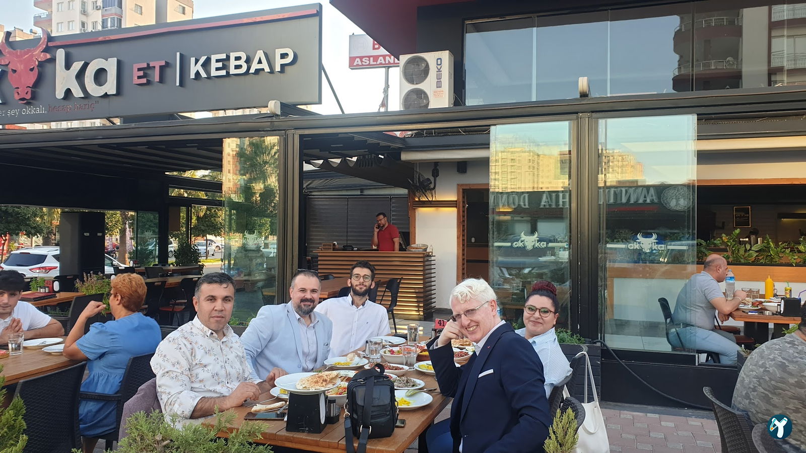 Adana Okka Et Kebap & Pirzola & Steak & Tavuk & Fındık Lahmacun & Humus Restoran