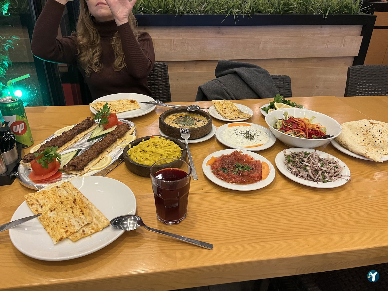 Adana Okka Et Kebap & Pirzola & Steak & Tavuk & Fındık Lahmacun & Humus Restoran