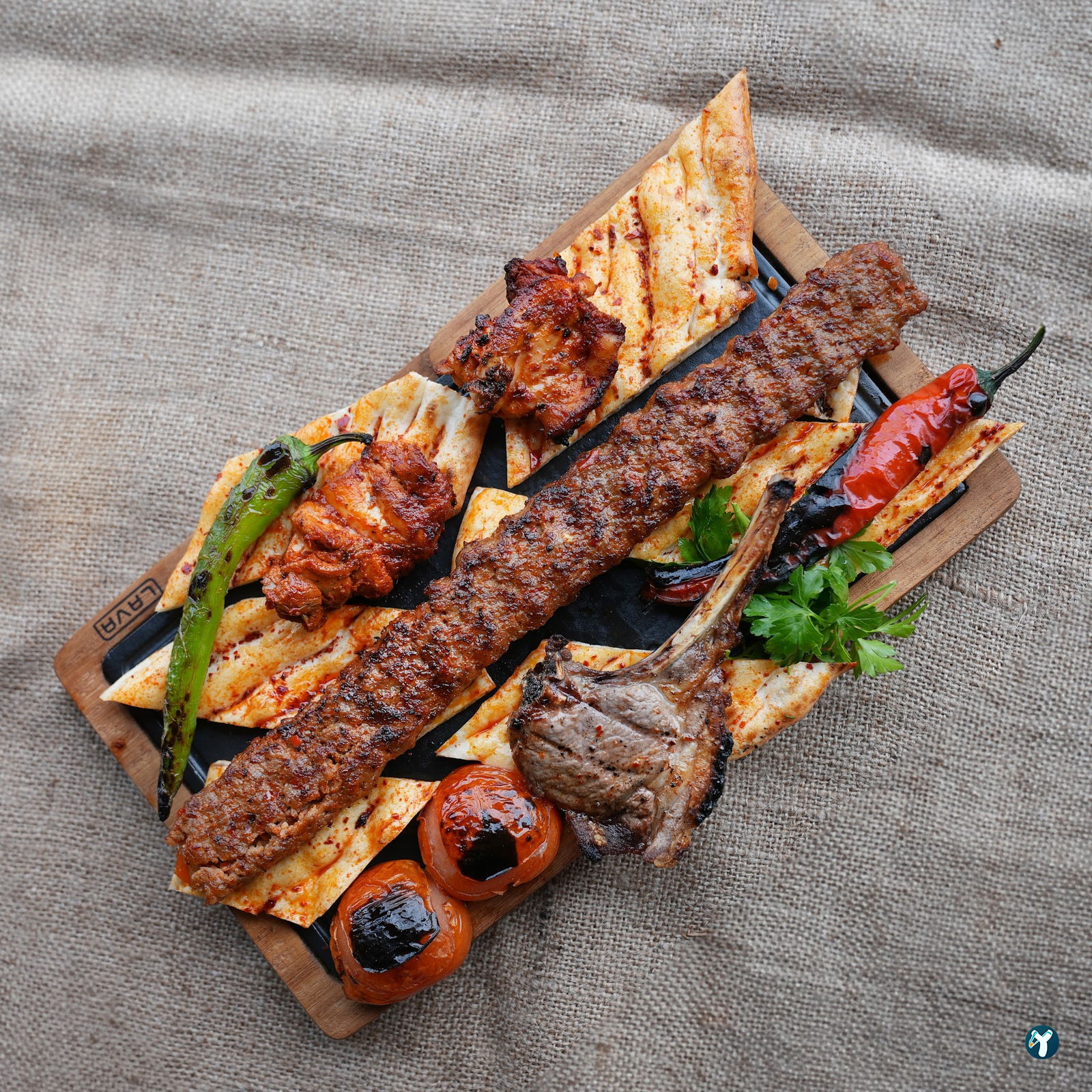 Adana Okka Et Kebap & Pirzola & Steak & Tavuk & Fındık Lahmacun & Humus Restoran