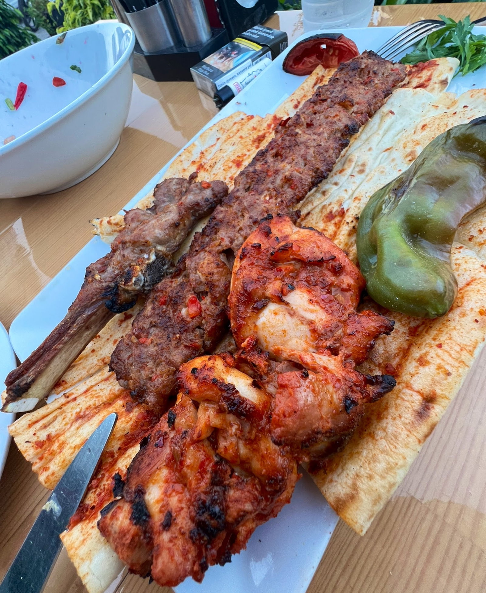 Adana Okka Et Kebap & Pirzola & Steak & Tavuk & Fındık Lahmacun & Humus Restoran