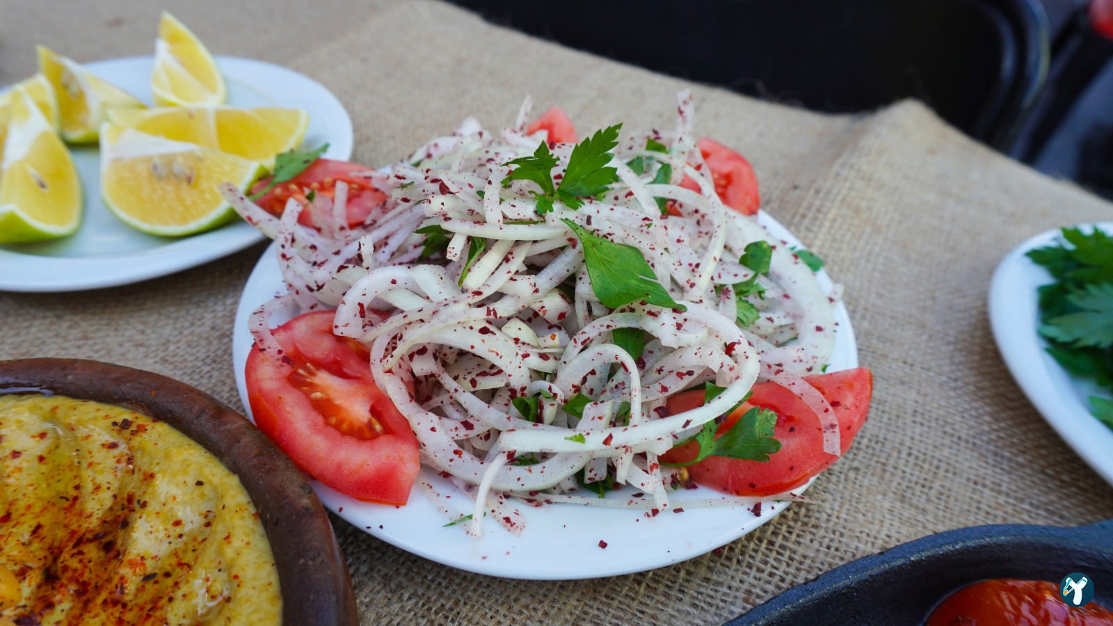 Adana Okka Et Kebap & Pirzola & Steak & Tavuk & Fındık Lahmacun & Humus Restoran
