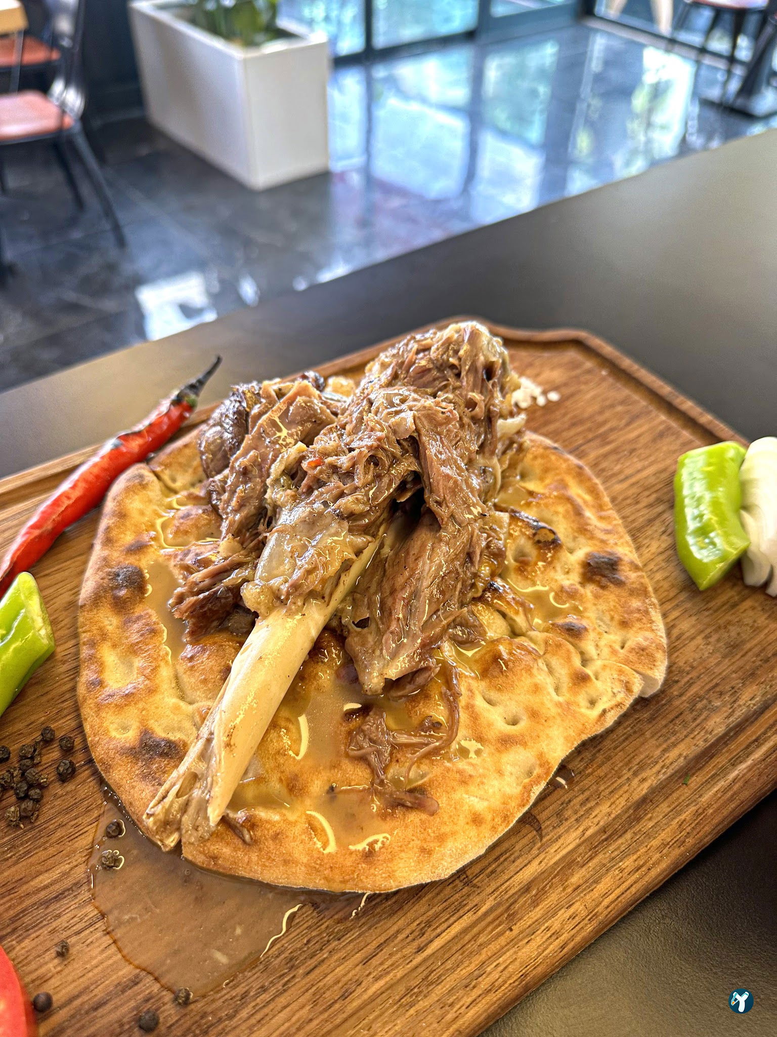 Adana Okka Et Kebap & Pirzola & Steak & Tavuk & Fındık Lahmacun & Humus Restoran