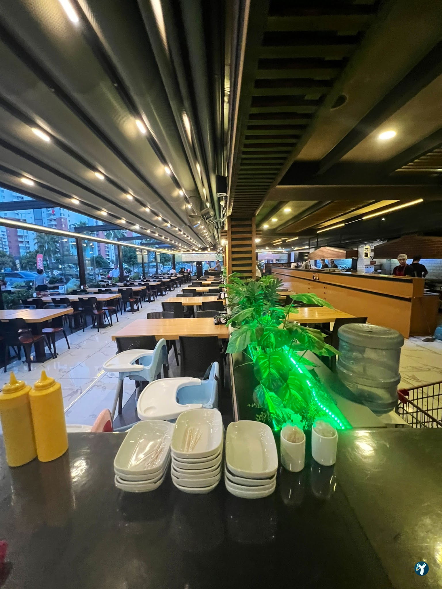 Adana Okka Et Kebap & Pirzola & Steak & Tavuk & Fındık Lahmacun & Humus Restoran
