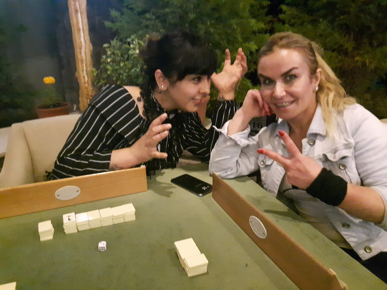 Esinti Cafe, Atakum Nargile Cafe