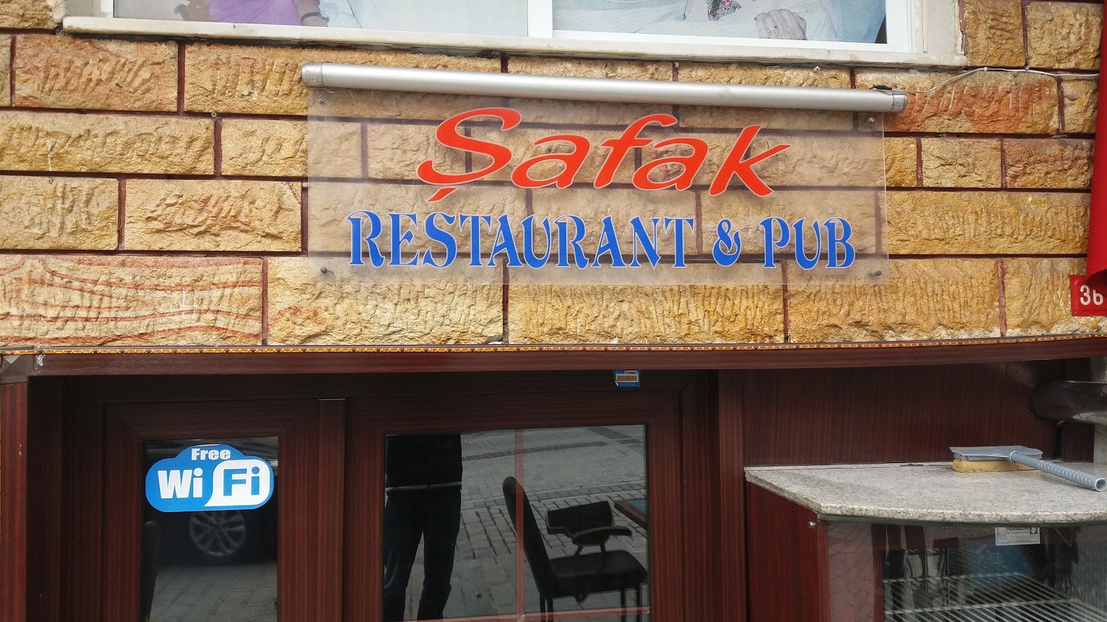 Şafak Restaurant & Pub