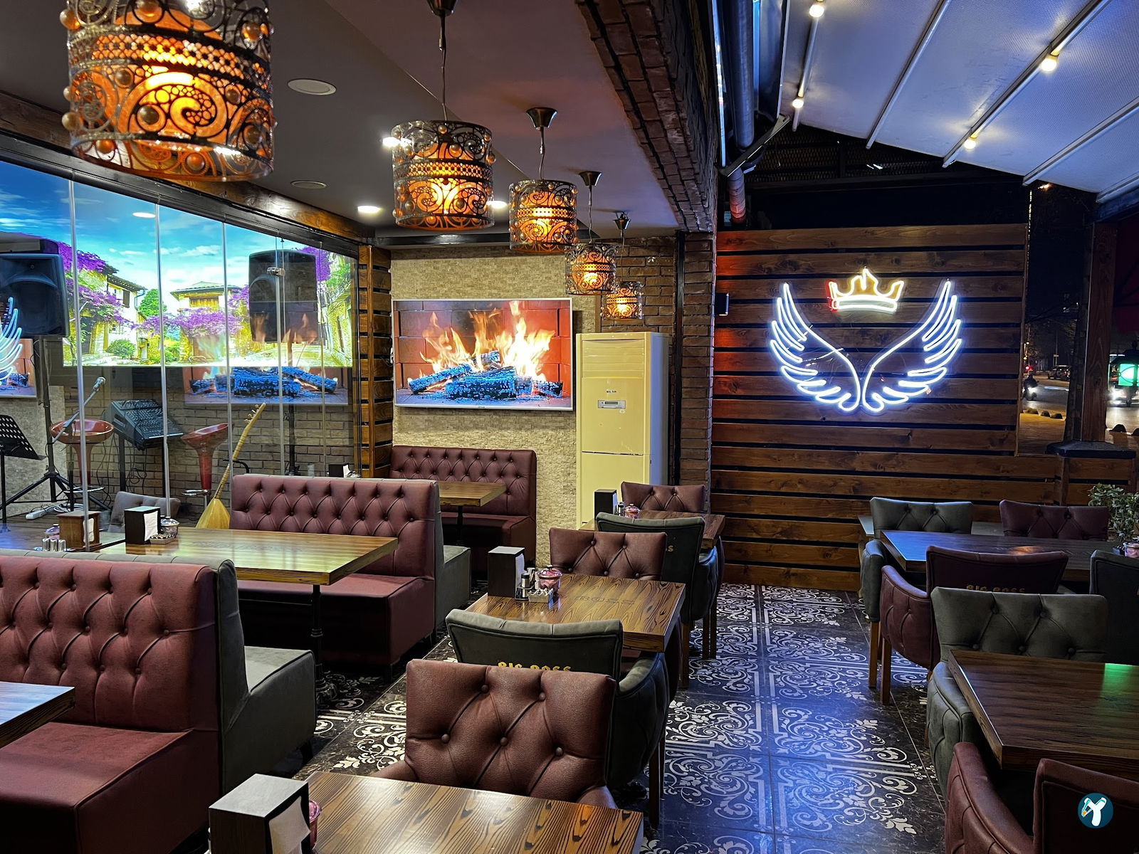 Big Boss Cafe