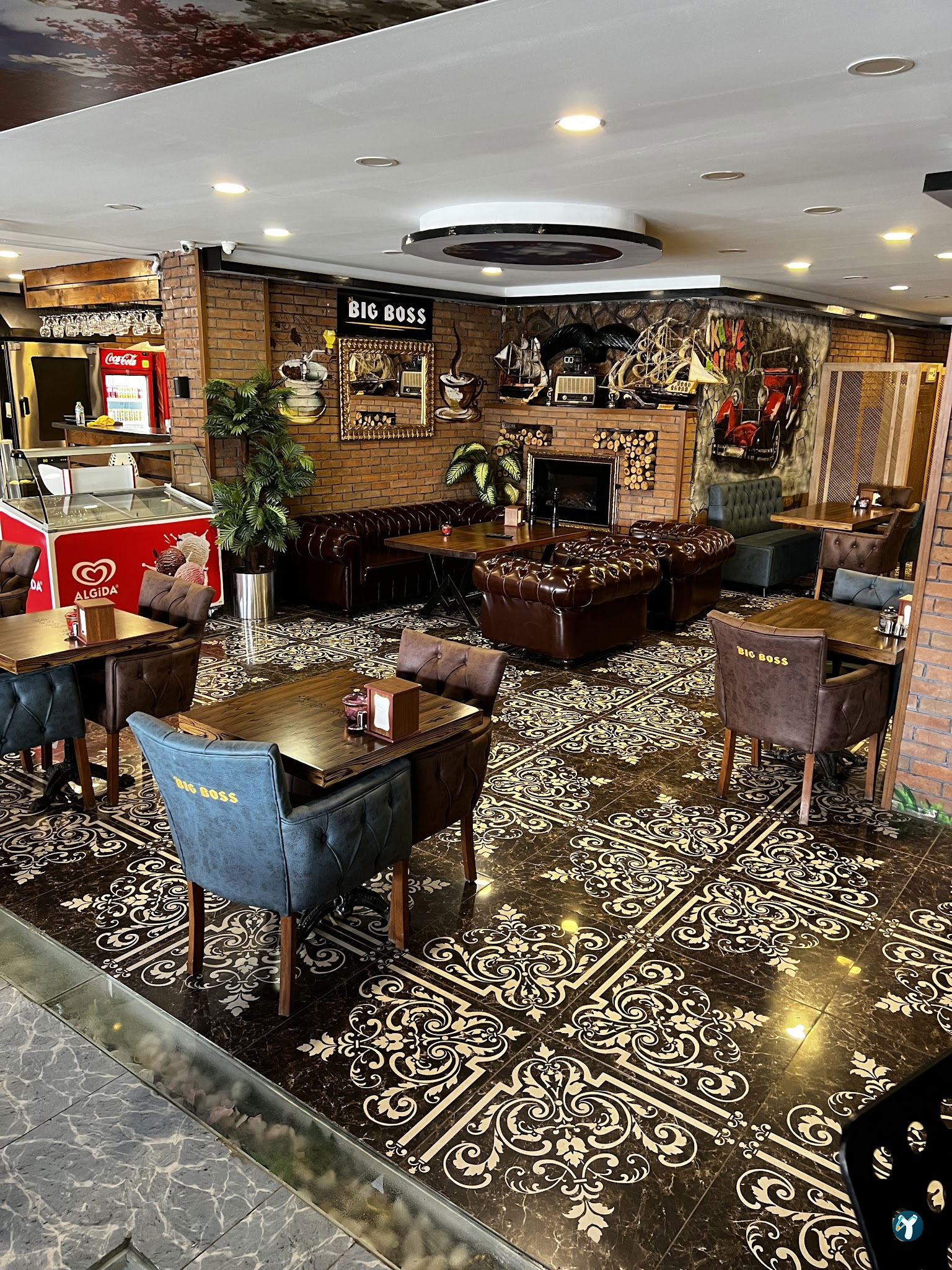 Big Boss Cafe