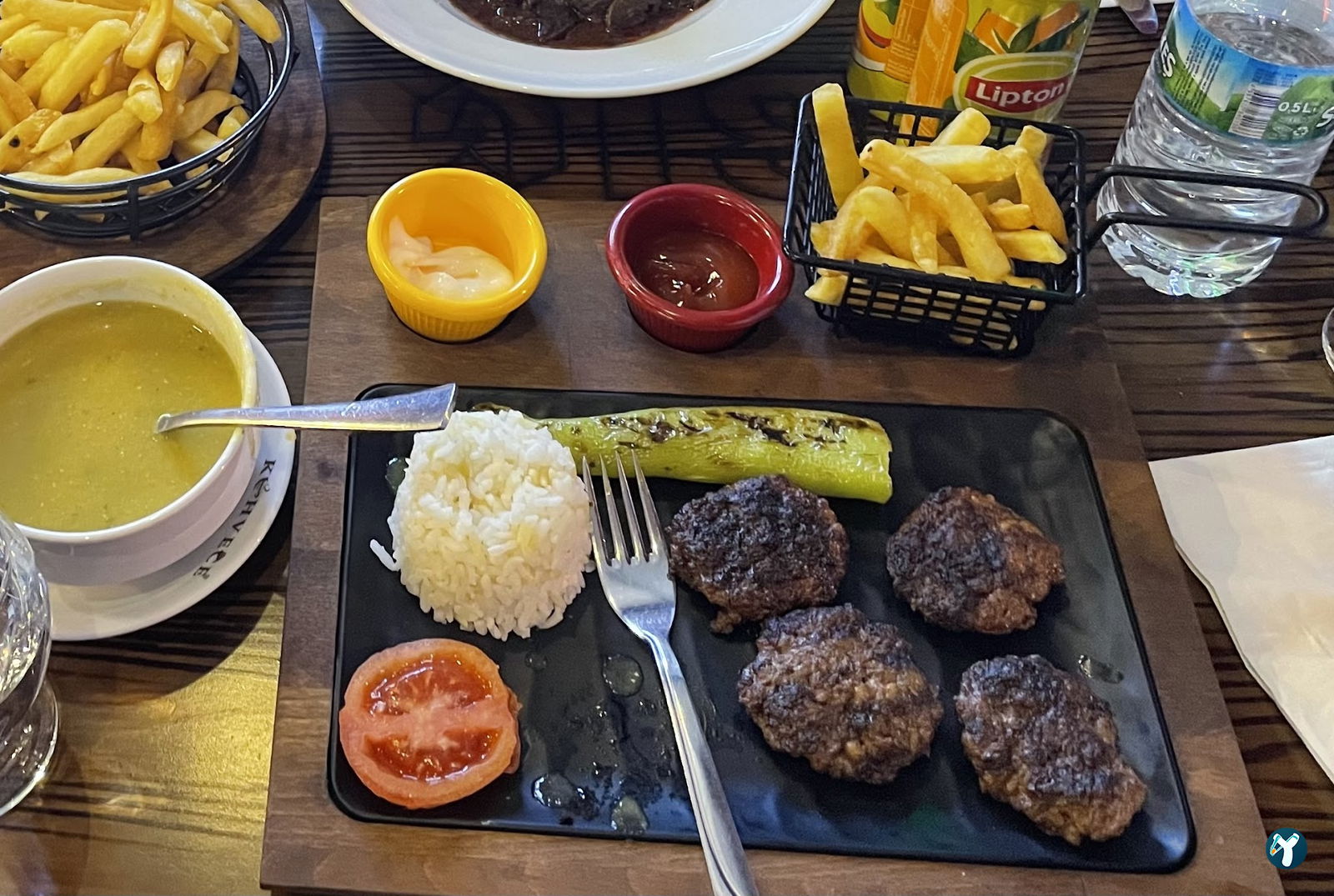 Big Boss Cafe