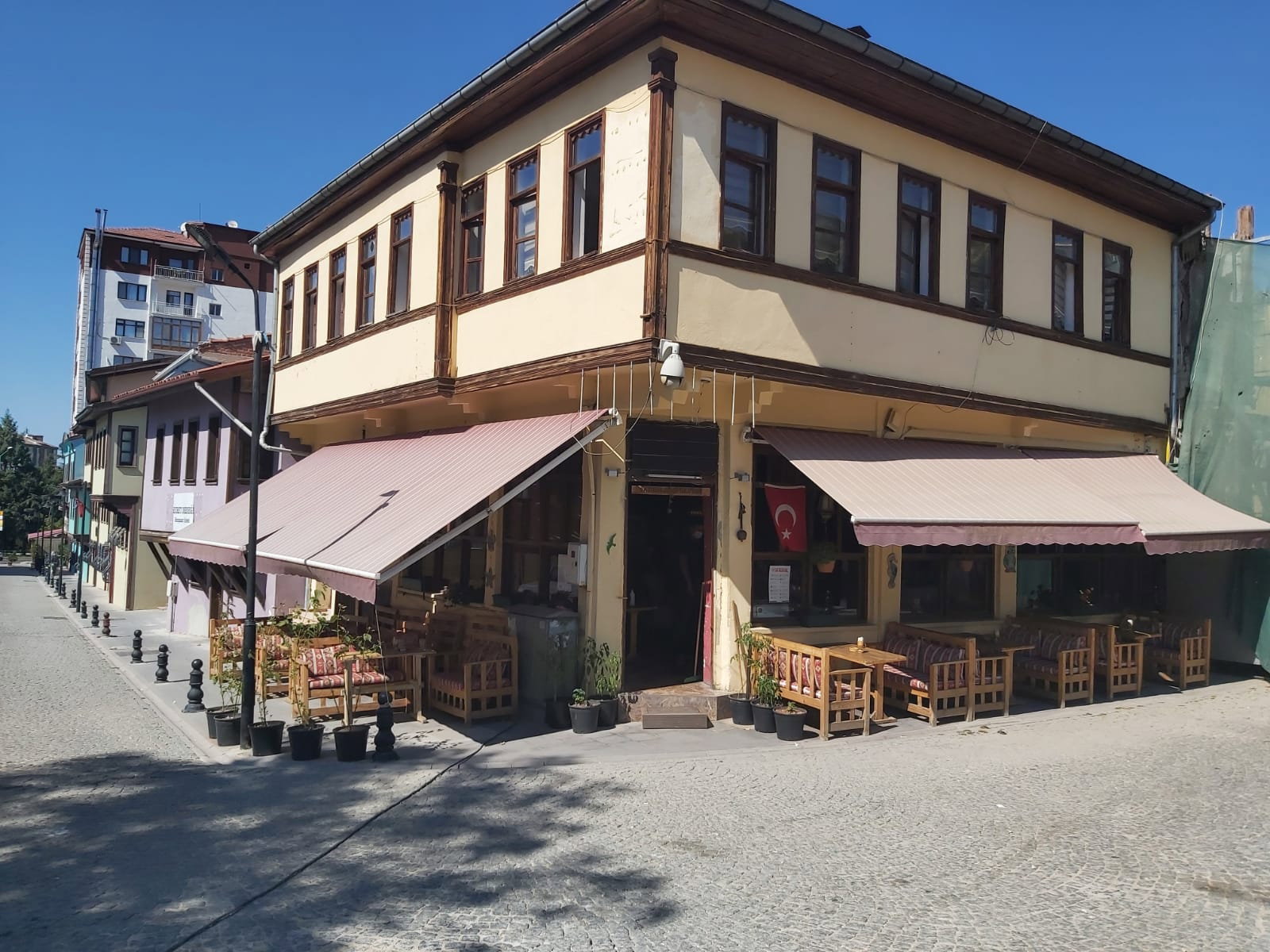 Osmanlı Konağı Ve Nargile Kafe