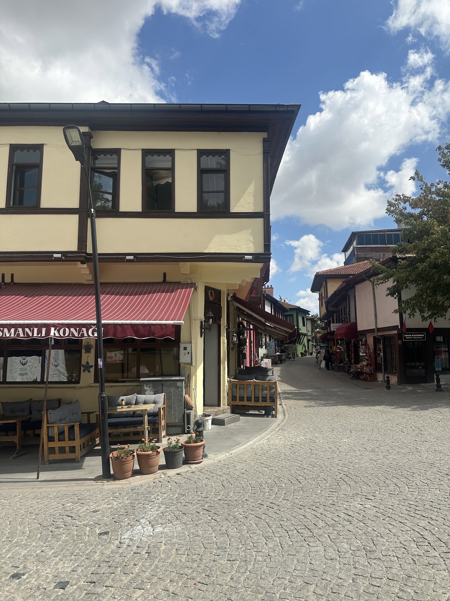 Osmanlı Konağı Ve Nargile Kafe