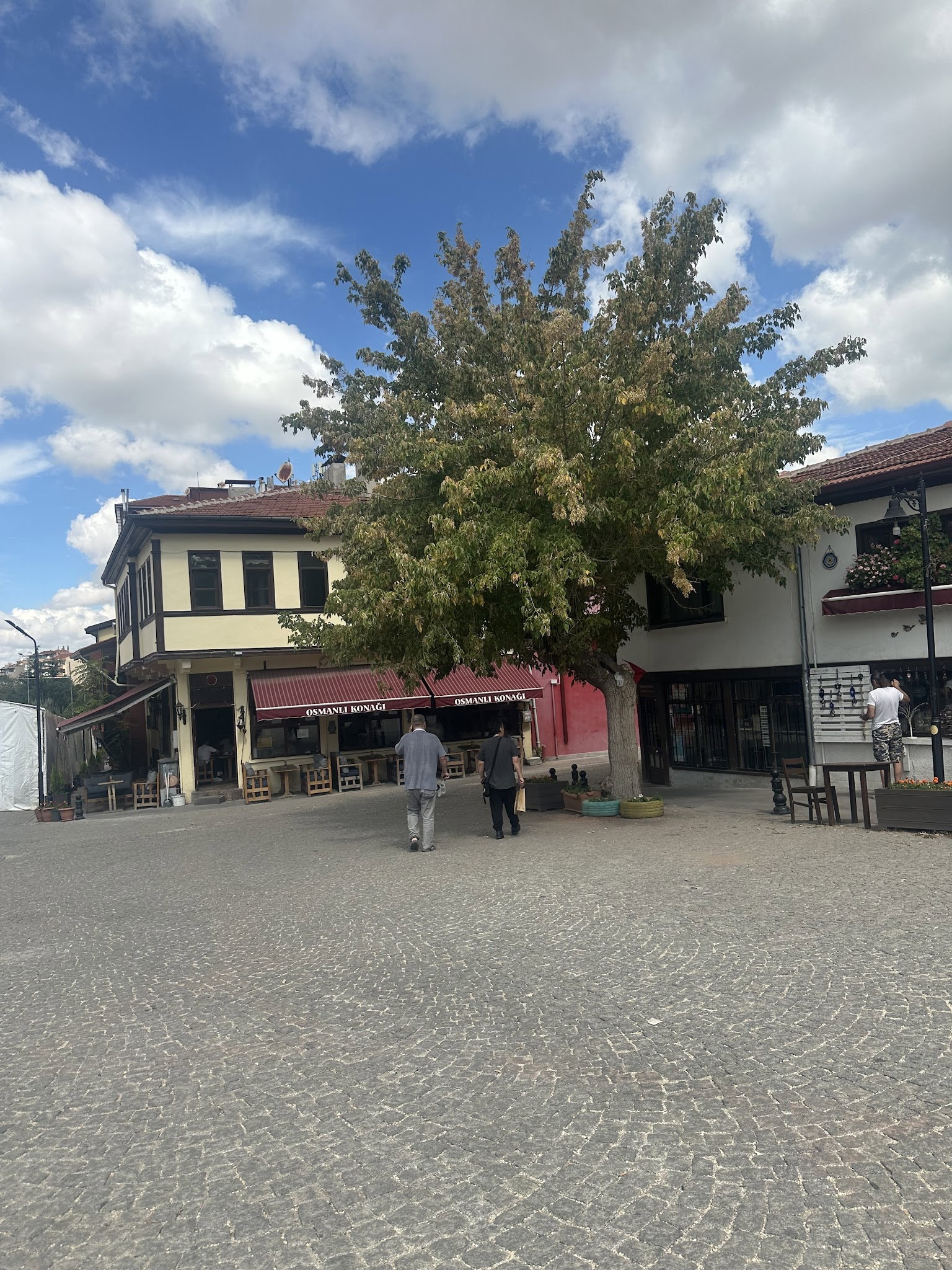 Osmanlı Konağı Ve Nargile Kafe