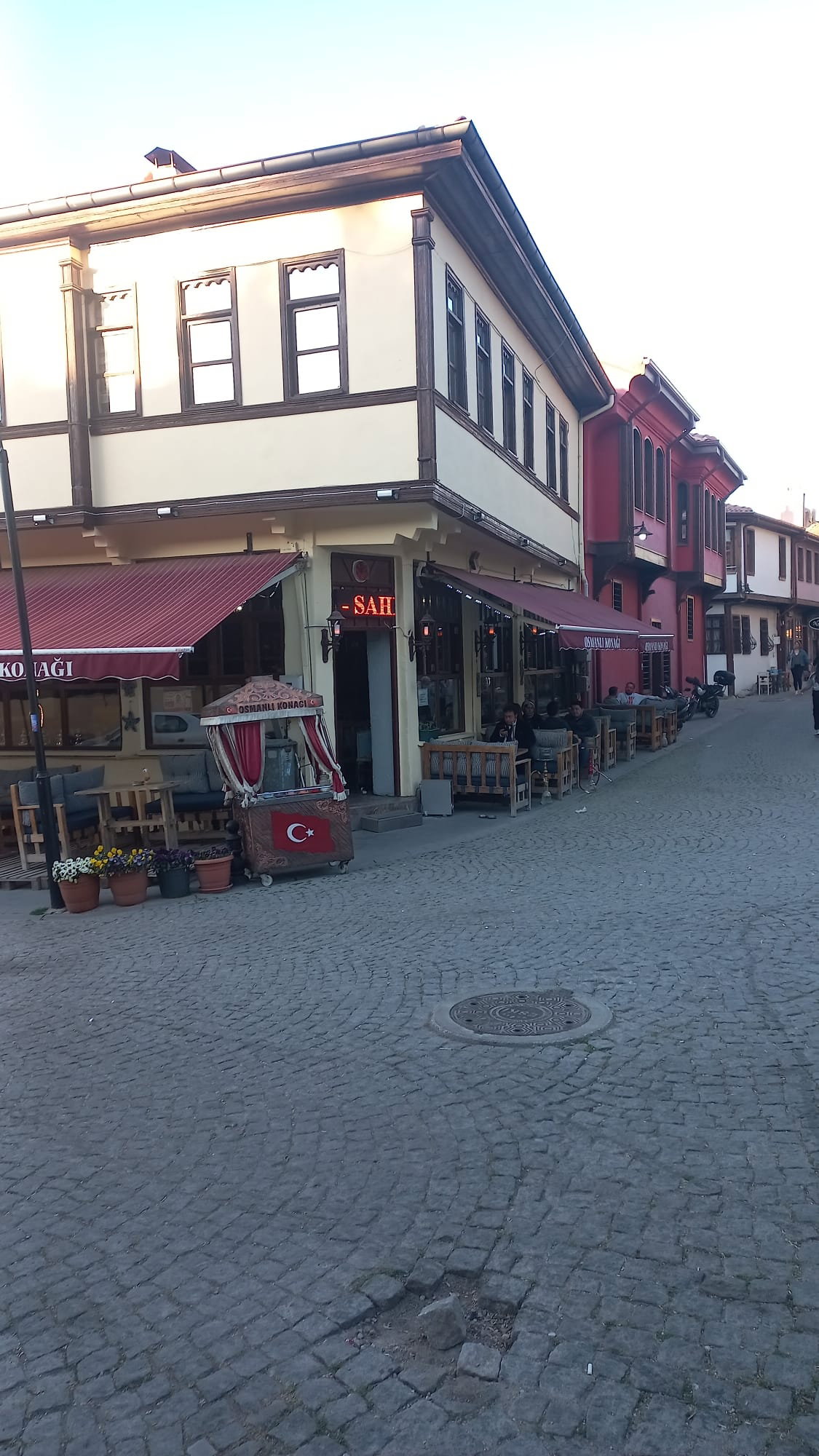 Osmanlı Konağı Ve Nargile Kafe