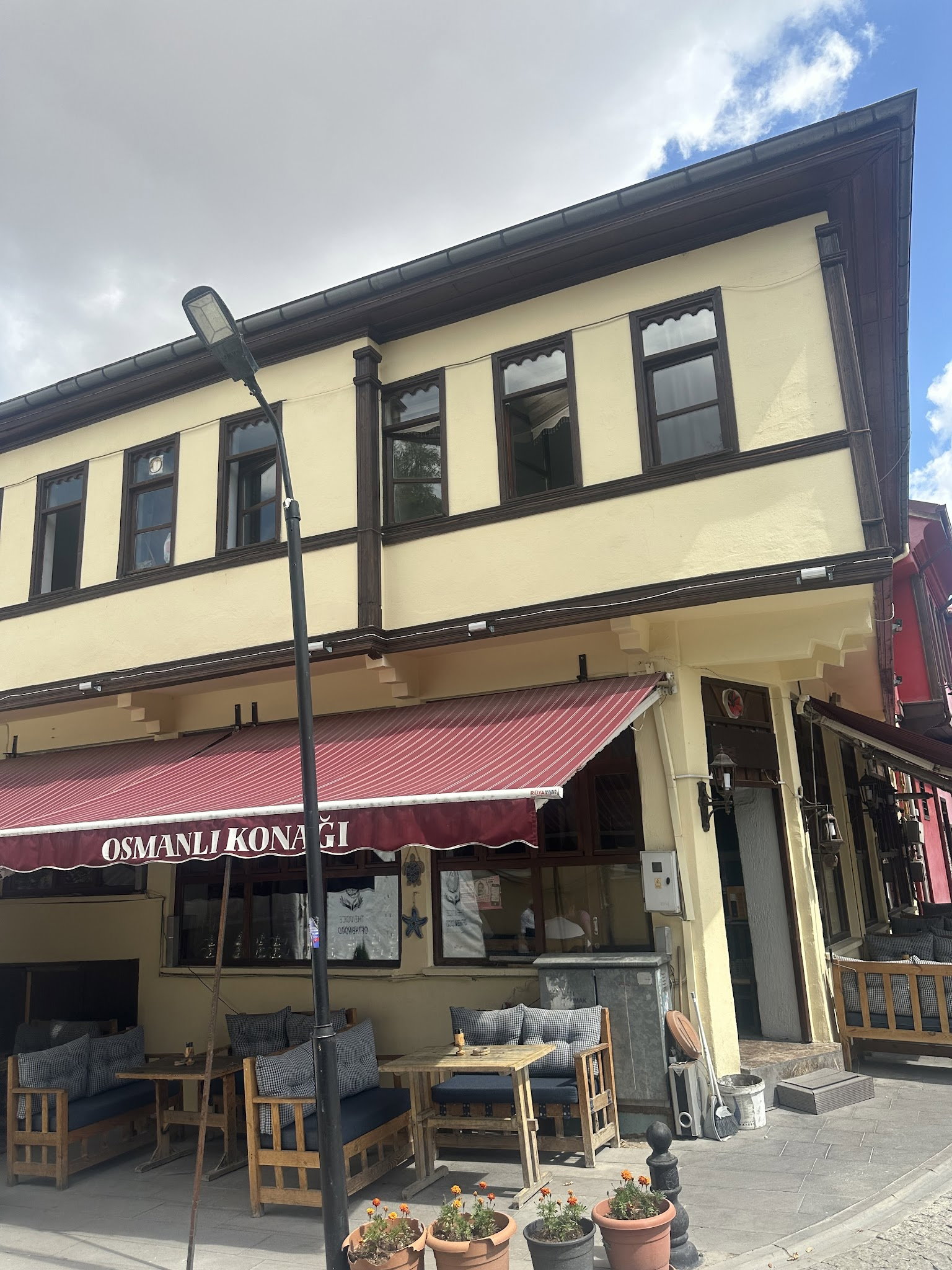 Osmanlı Konağı Ve Nargile Kafe