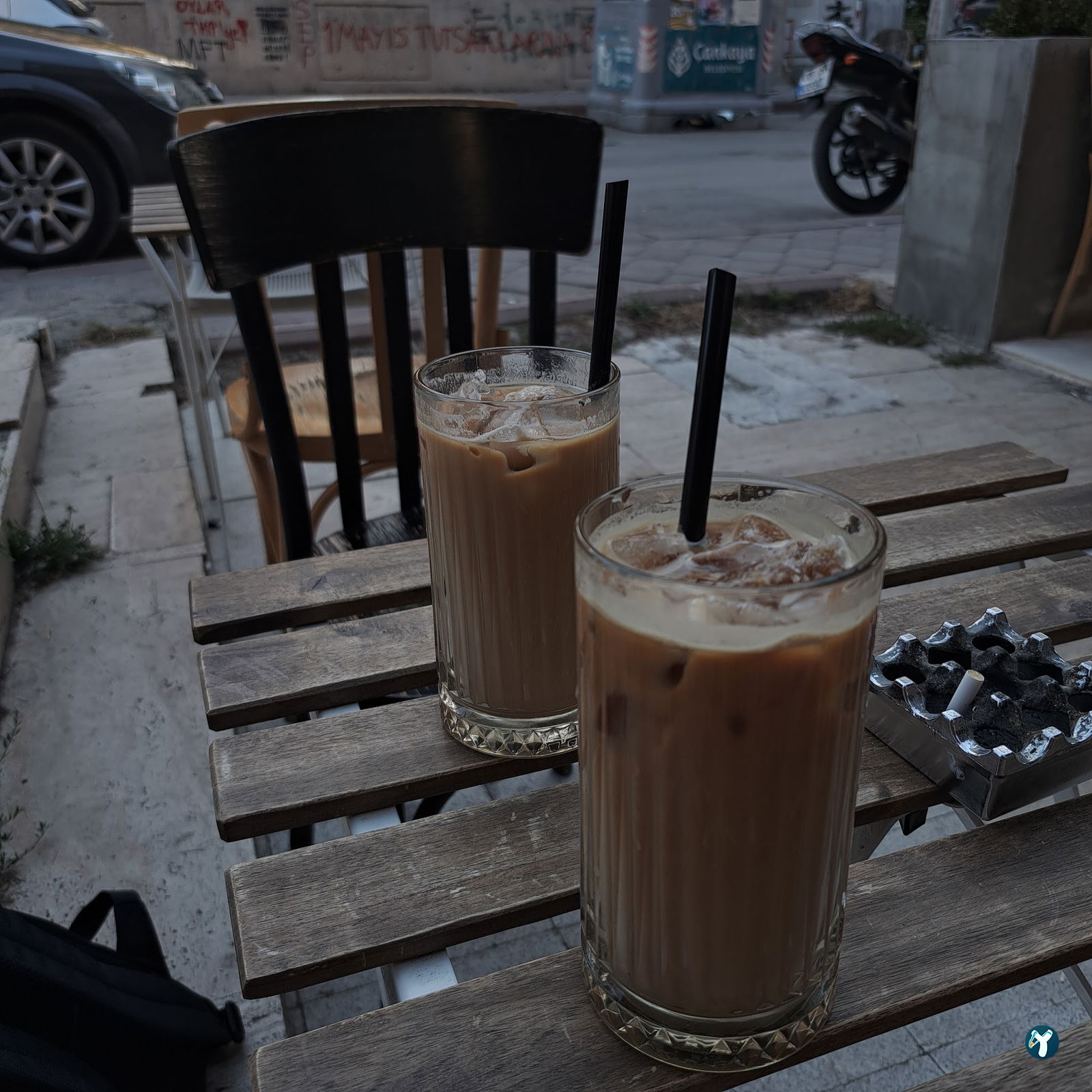Momo Coffee House