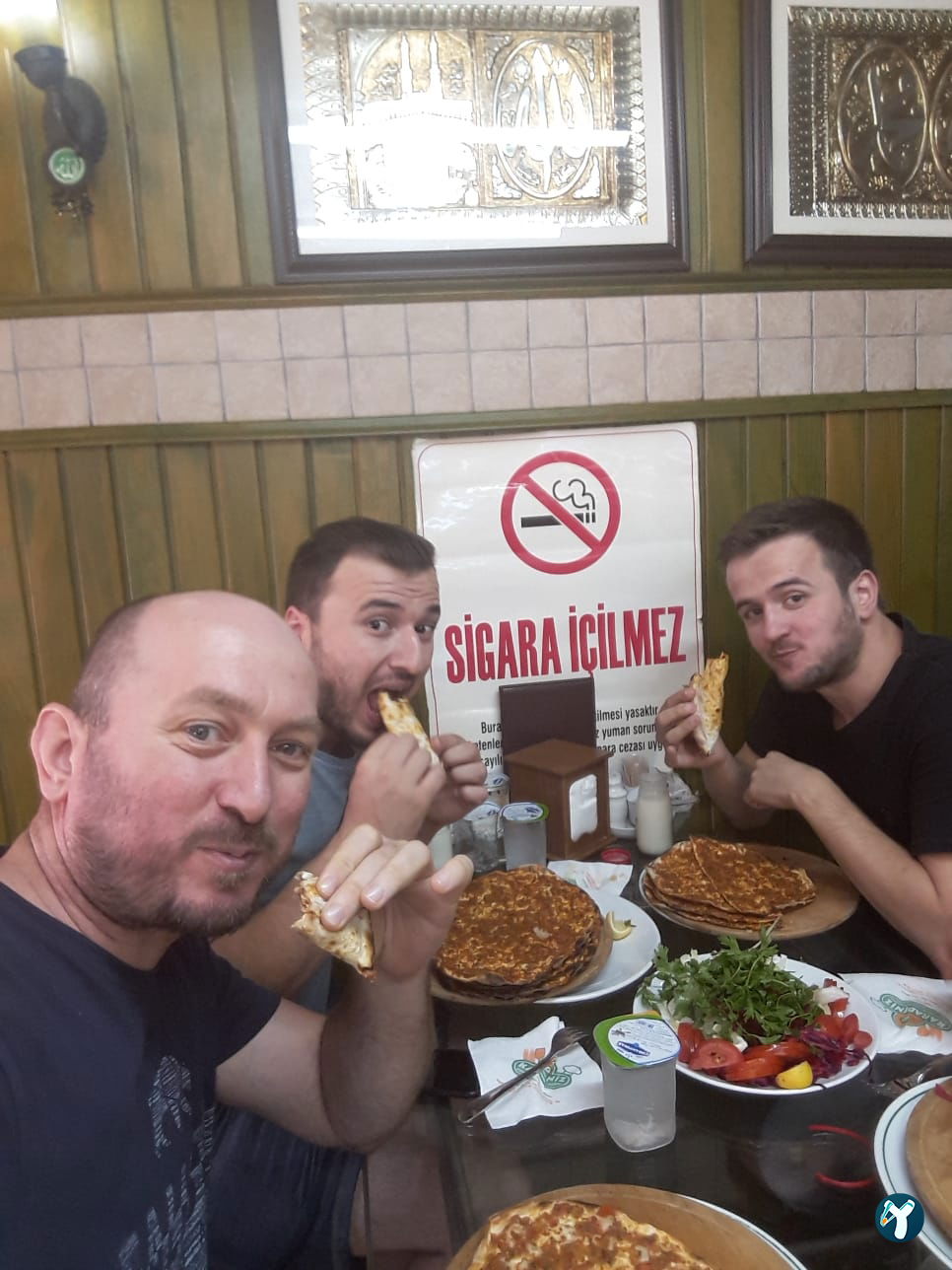Öz Karadeniz Pide Kebap Lahmacun Salonu