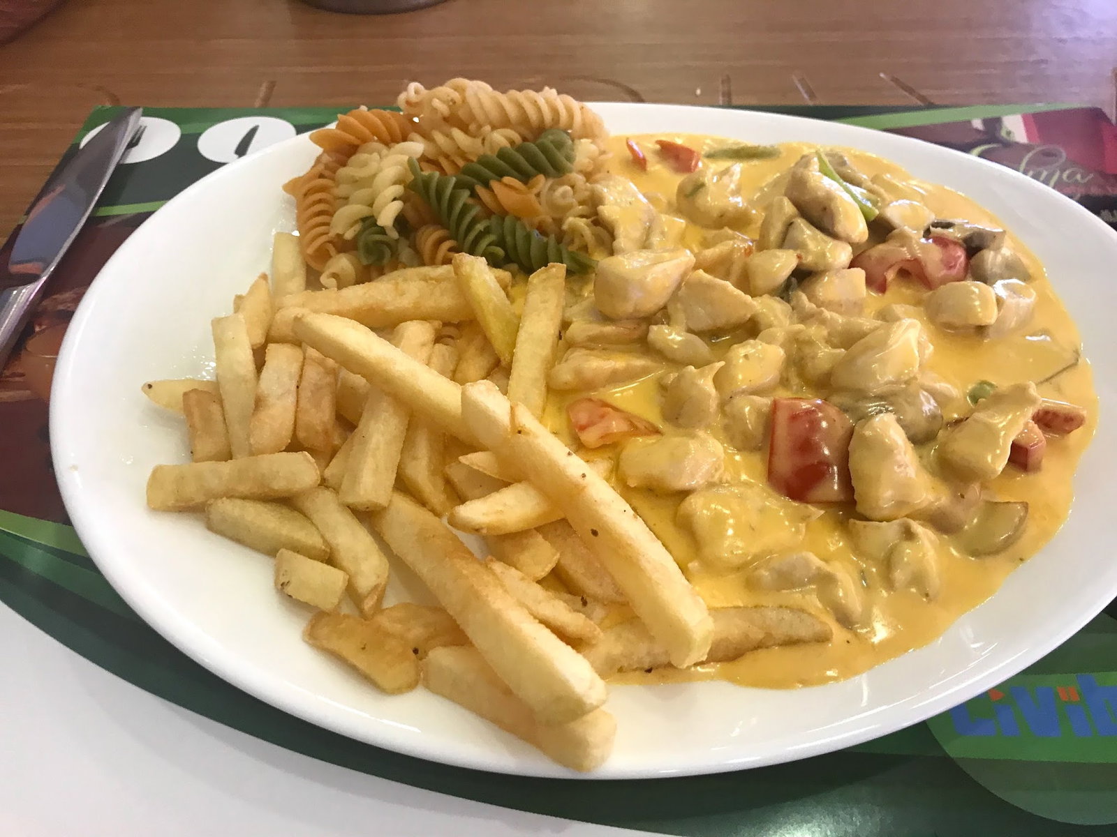Elma Cafe&Bistro - Eskişehir Serpme Kahvaltı Mekanı