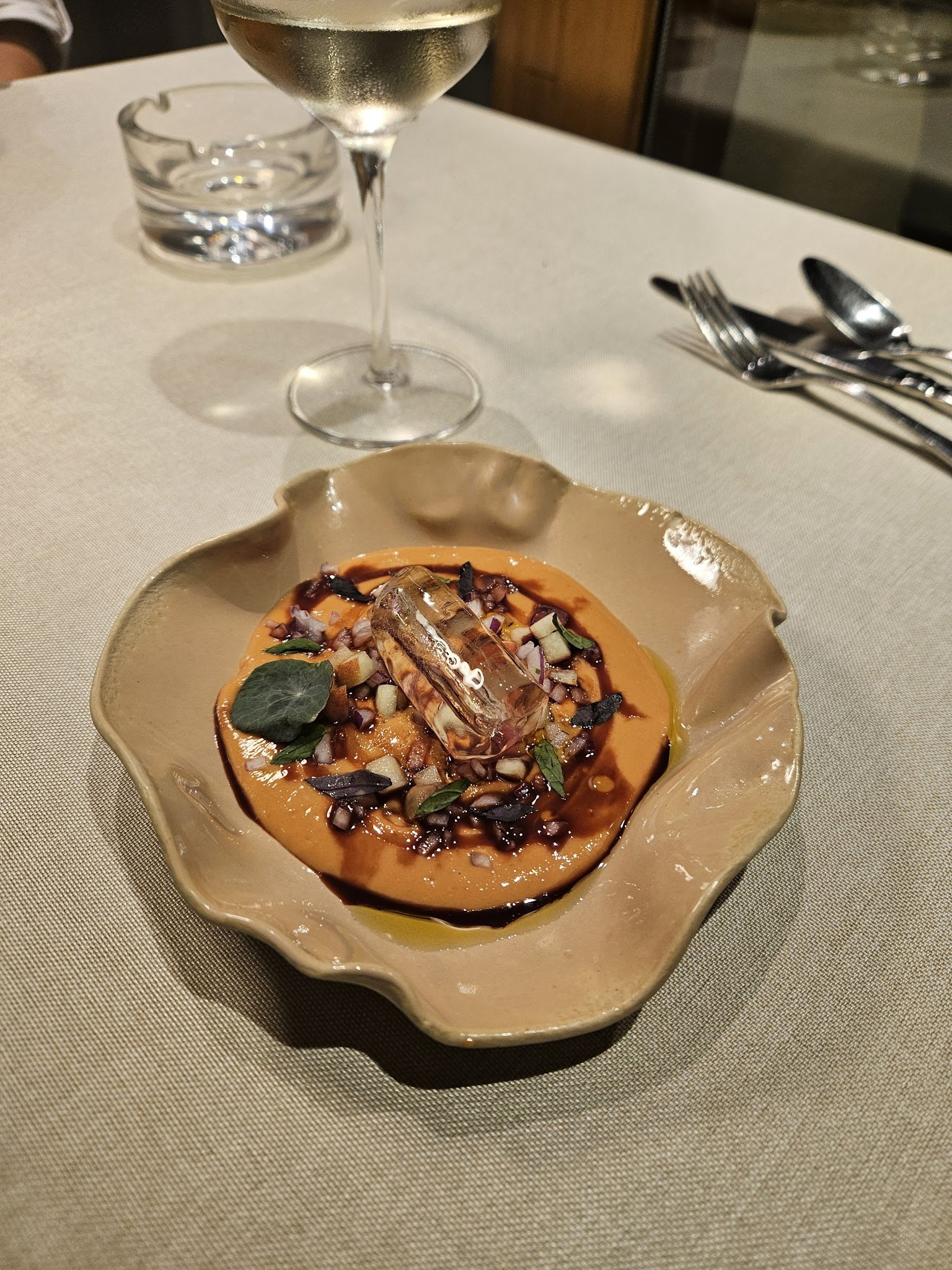 The Red Balloon Restoran & Bar