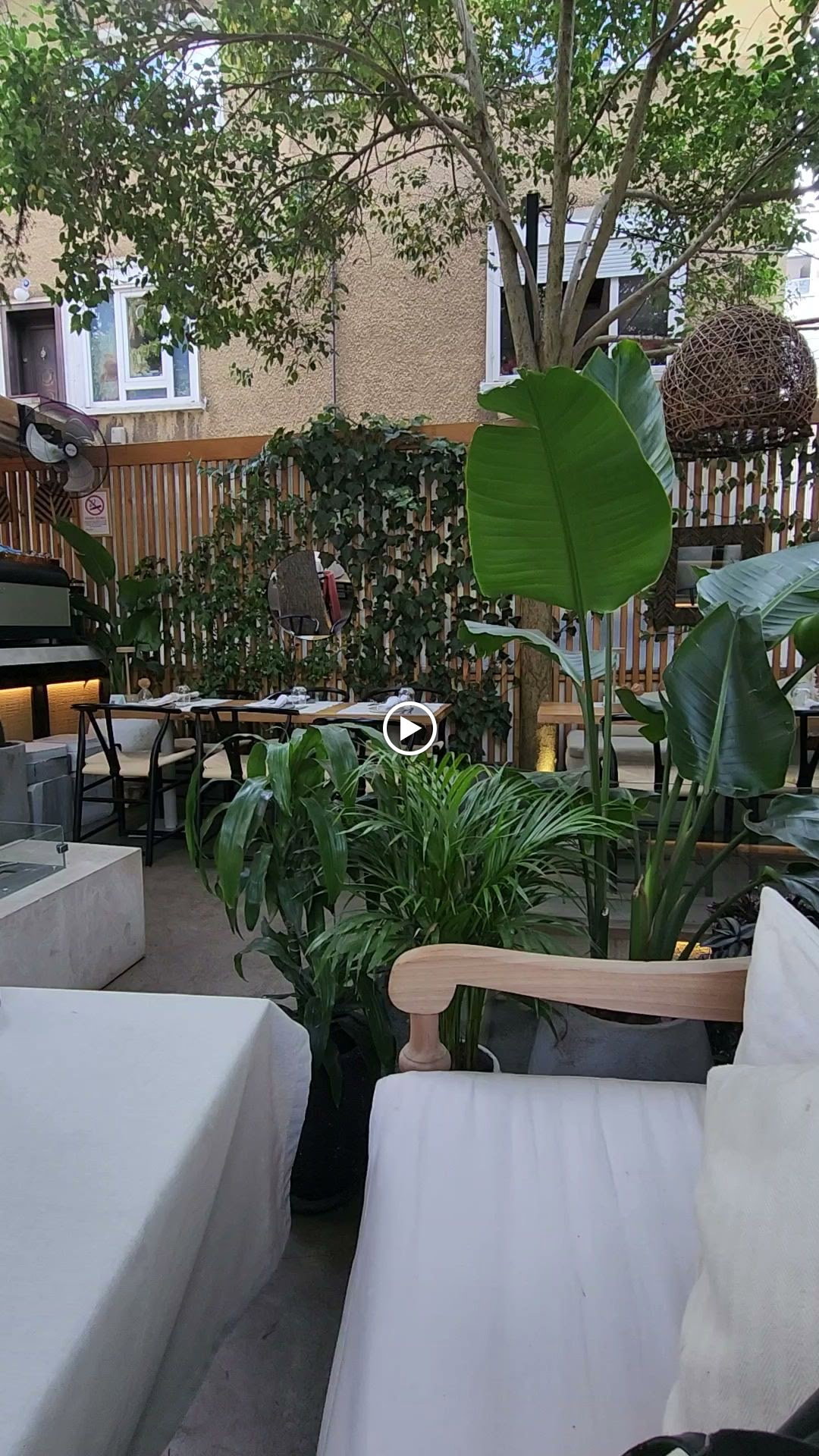 The Red Balloon Restoran & Bar