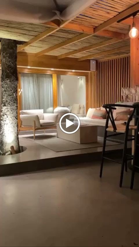 The Red Balloon Restoran & Bar